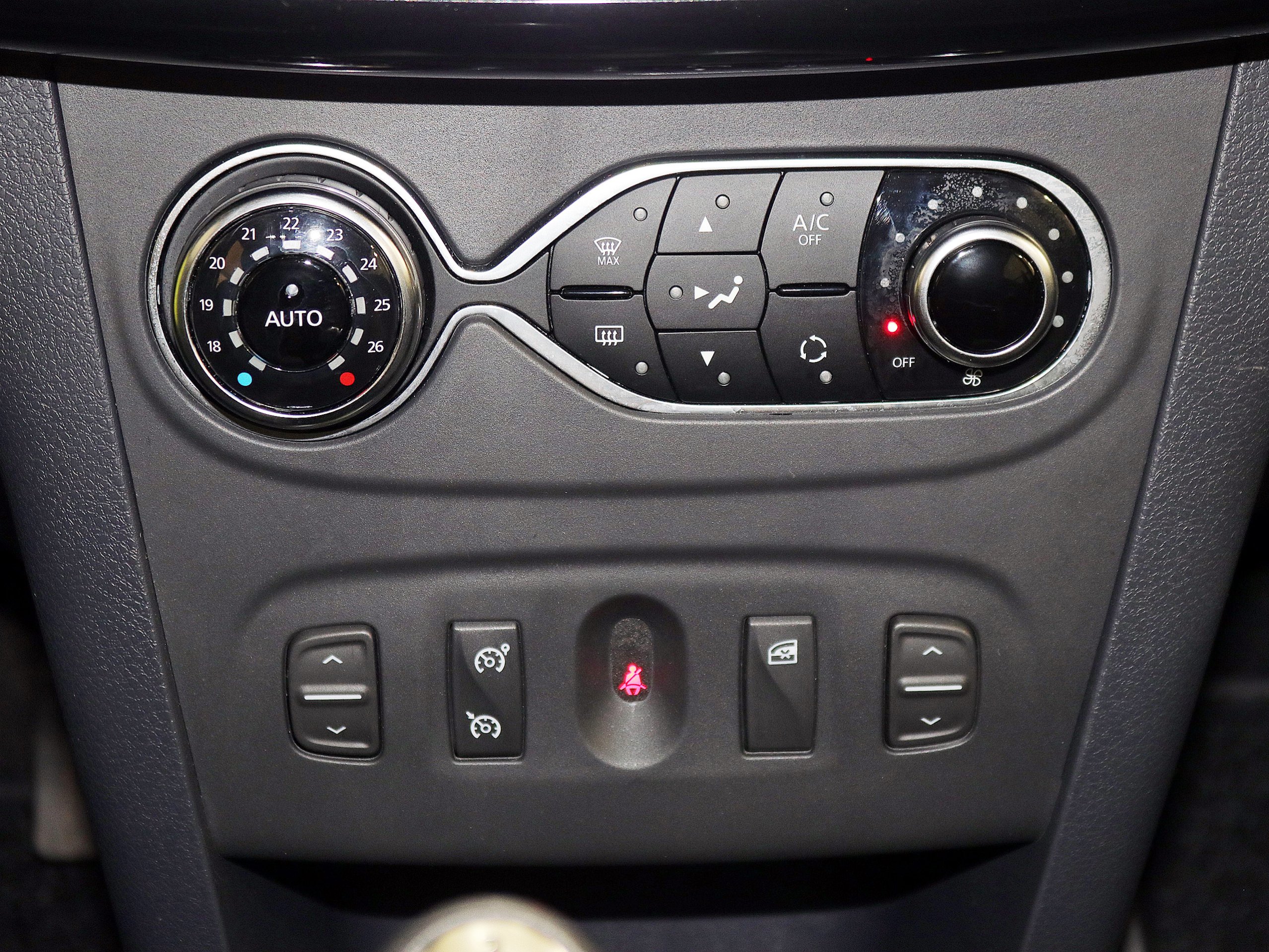 Foto Dacia Sandero 27