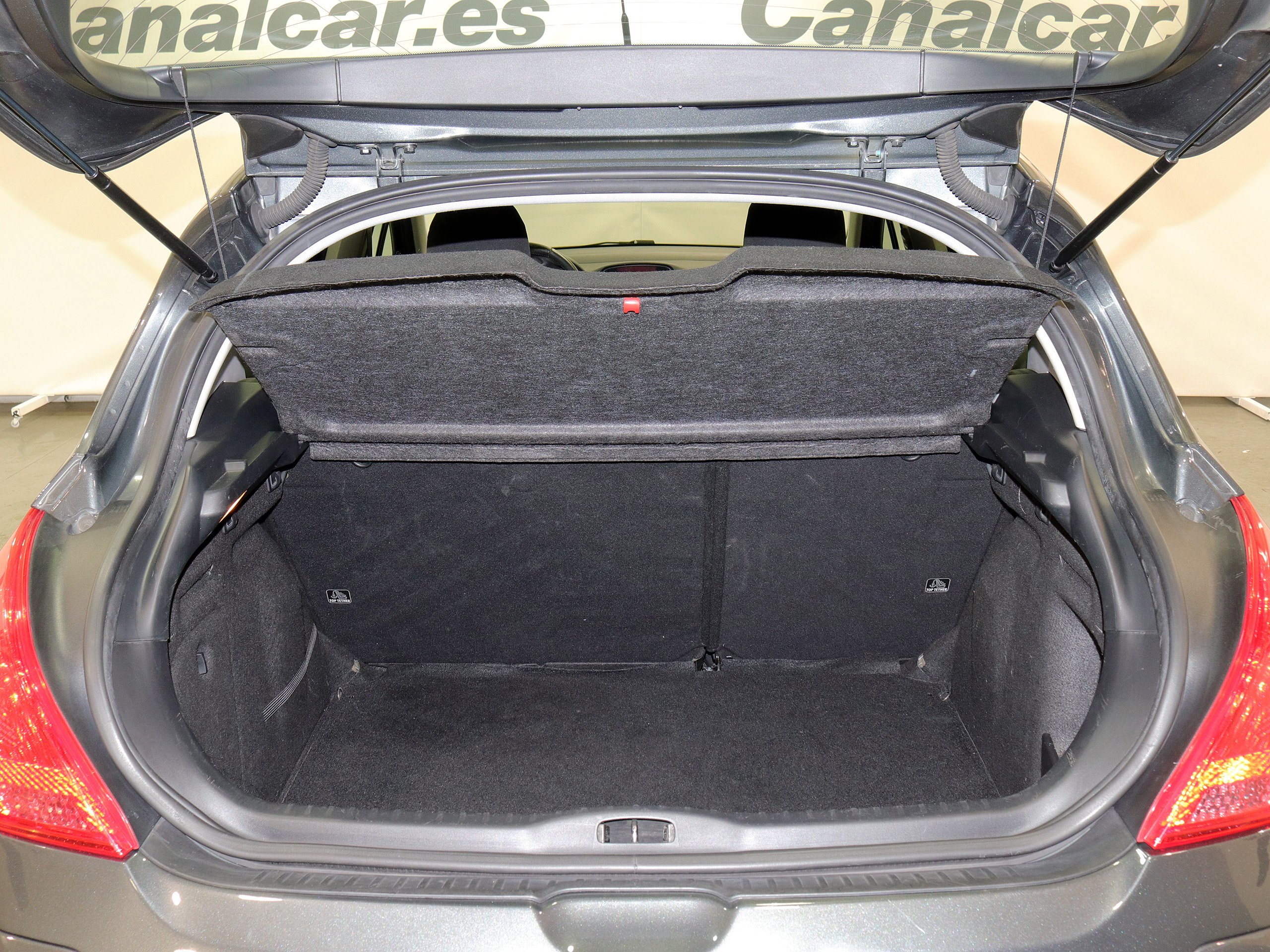 Foto Peugeot 308 8