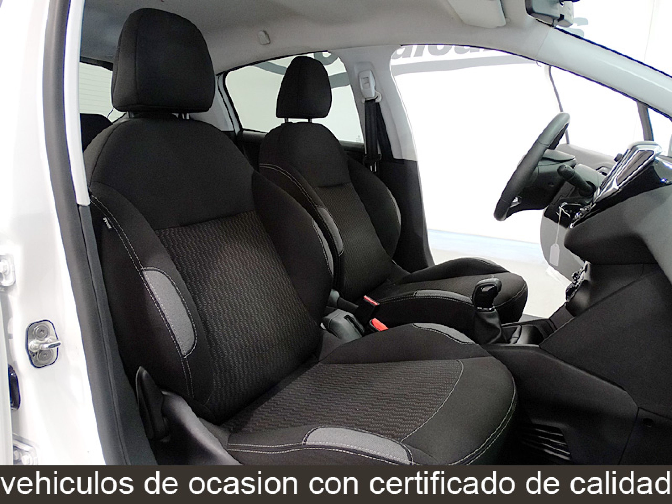 Foto Peugeot 208 19