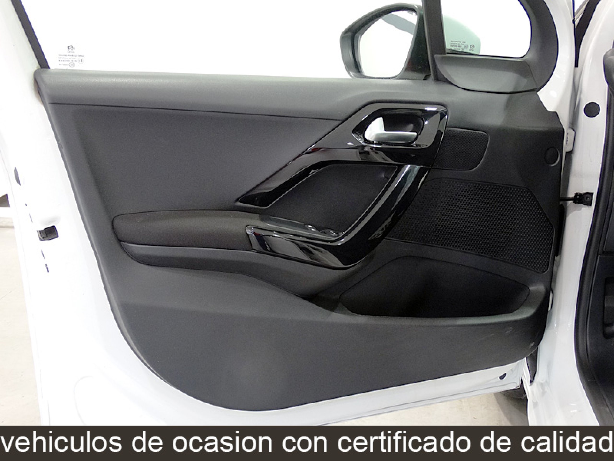 Foto Peugeot 208 21