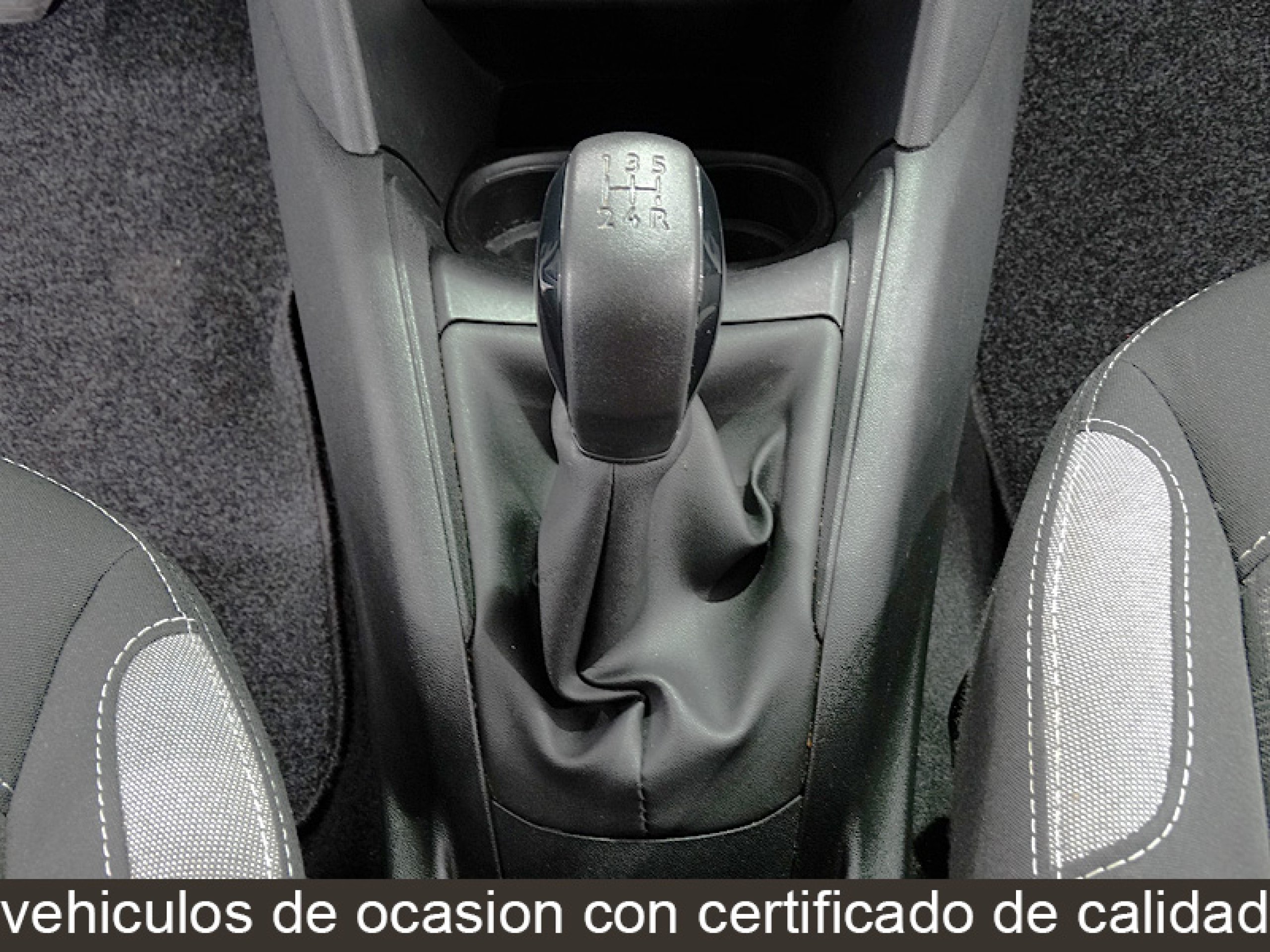 Foto Peugeot 208 22
