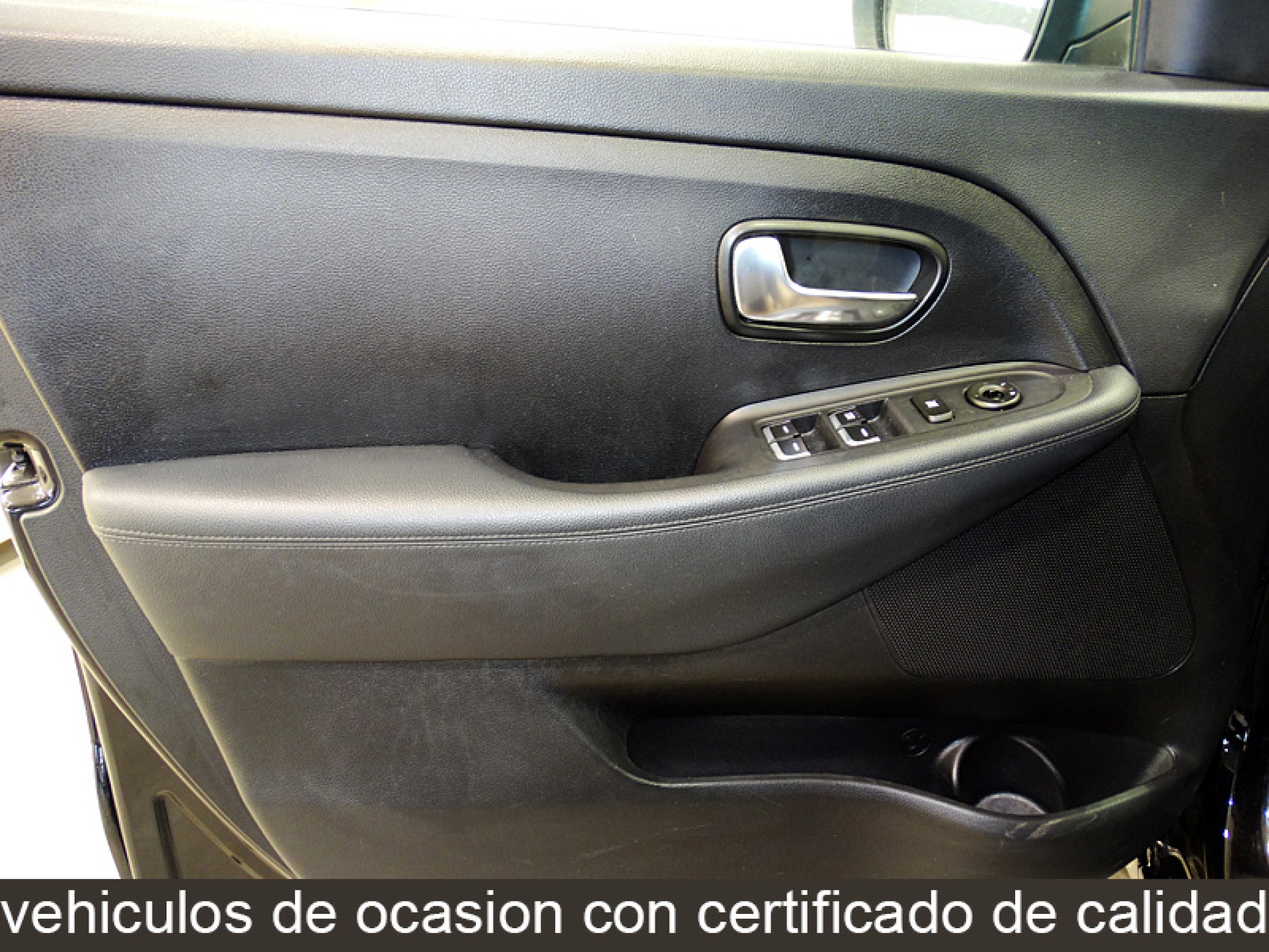 Foto Kia Carens 22