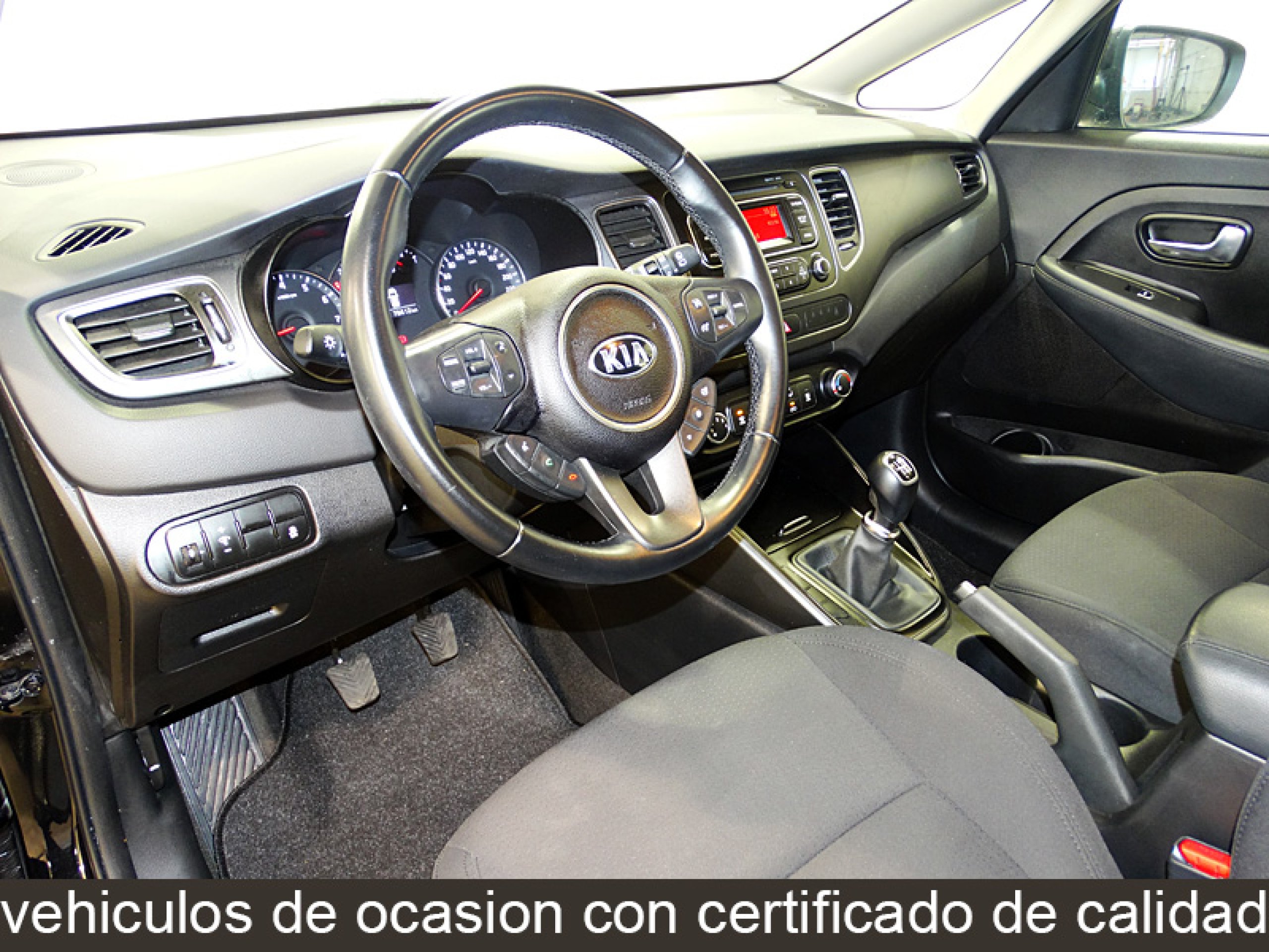 Foto Kia Carens 23