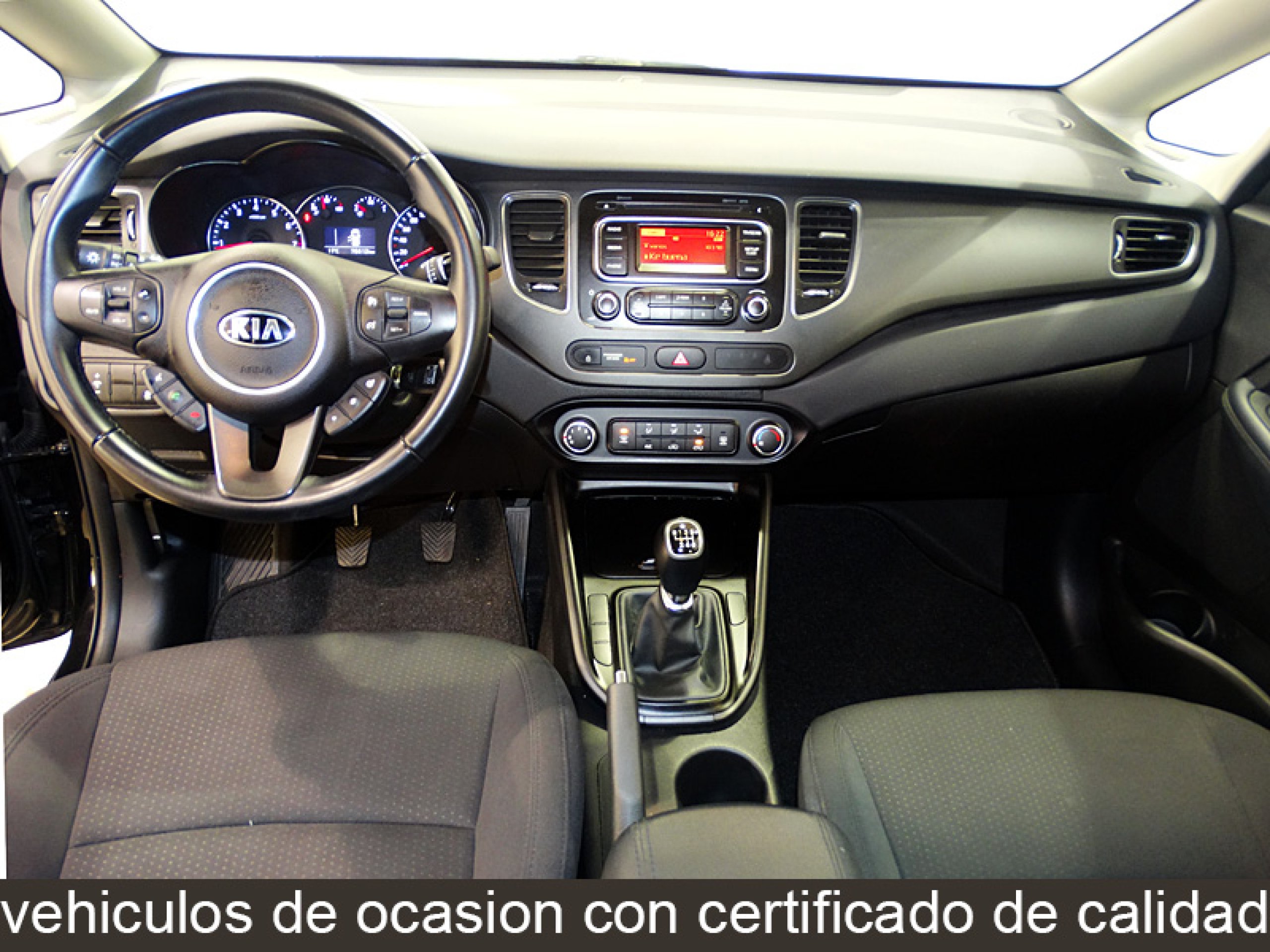 Foto Kia Carens 24