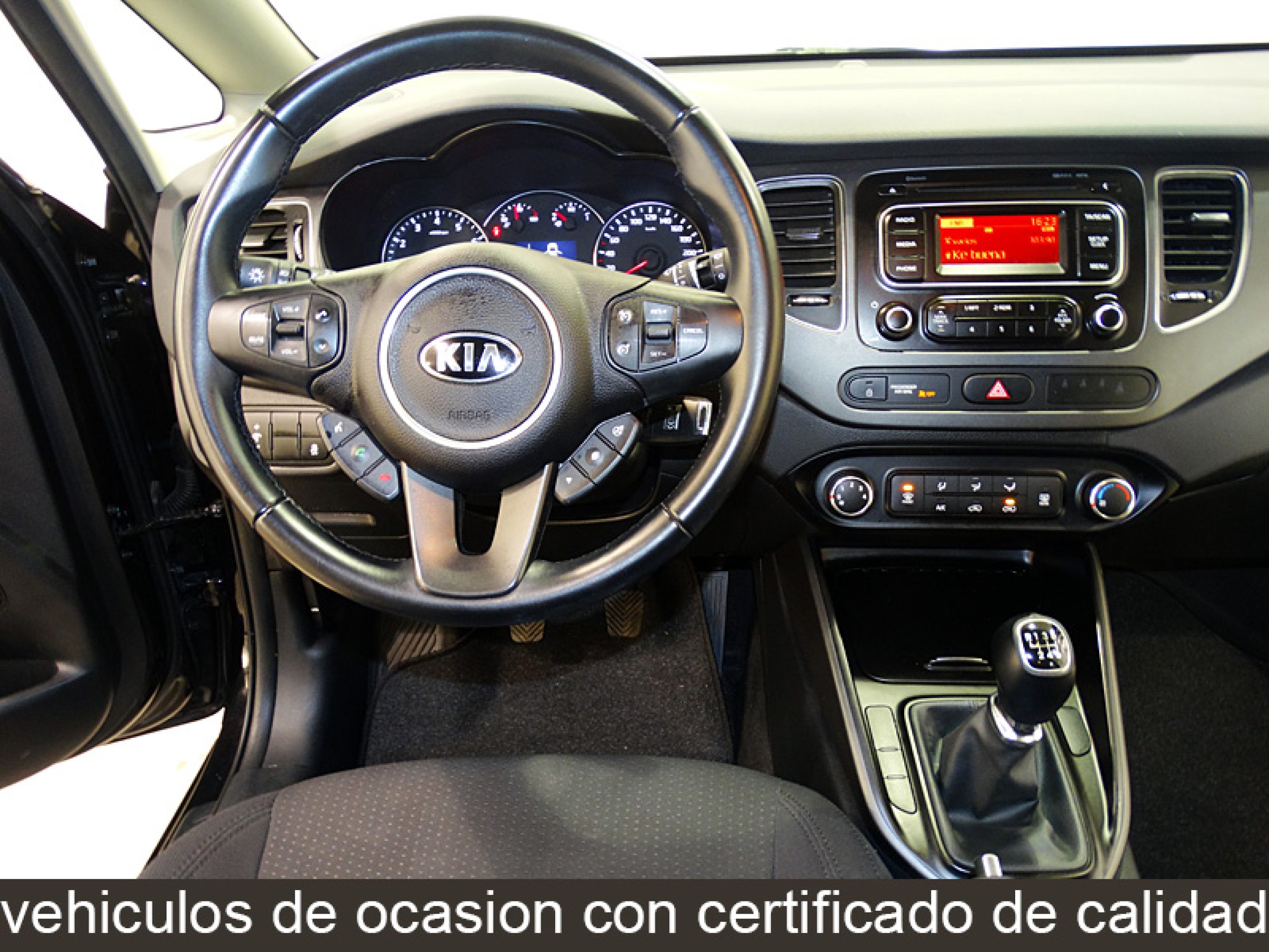 Foto Kia Carens 25