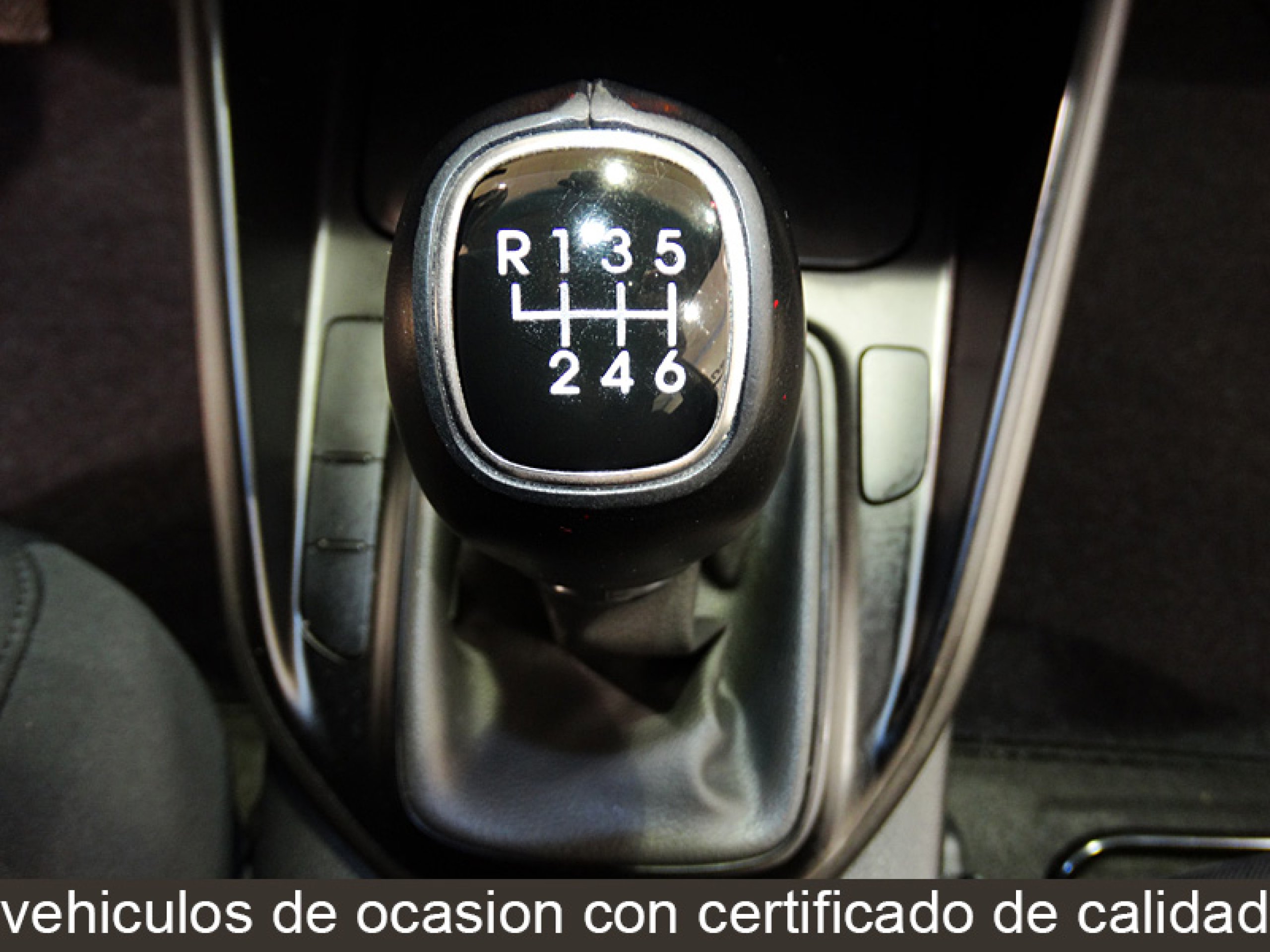 Foto Kia Carens 26