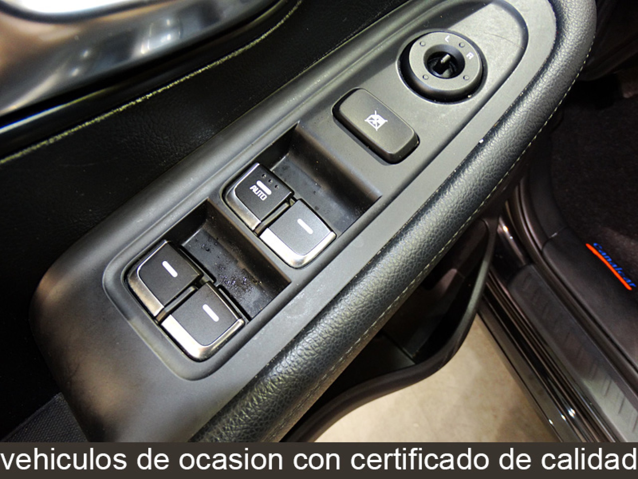 Foto Kia Carens 27