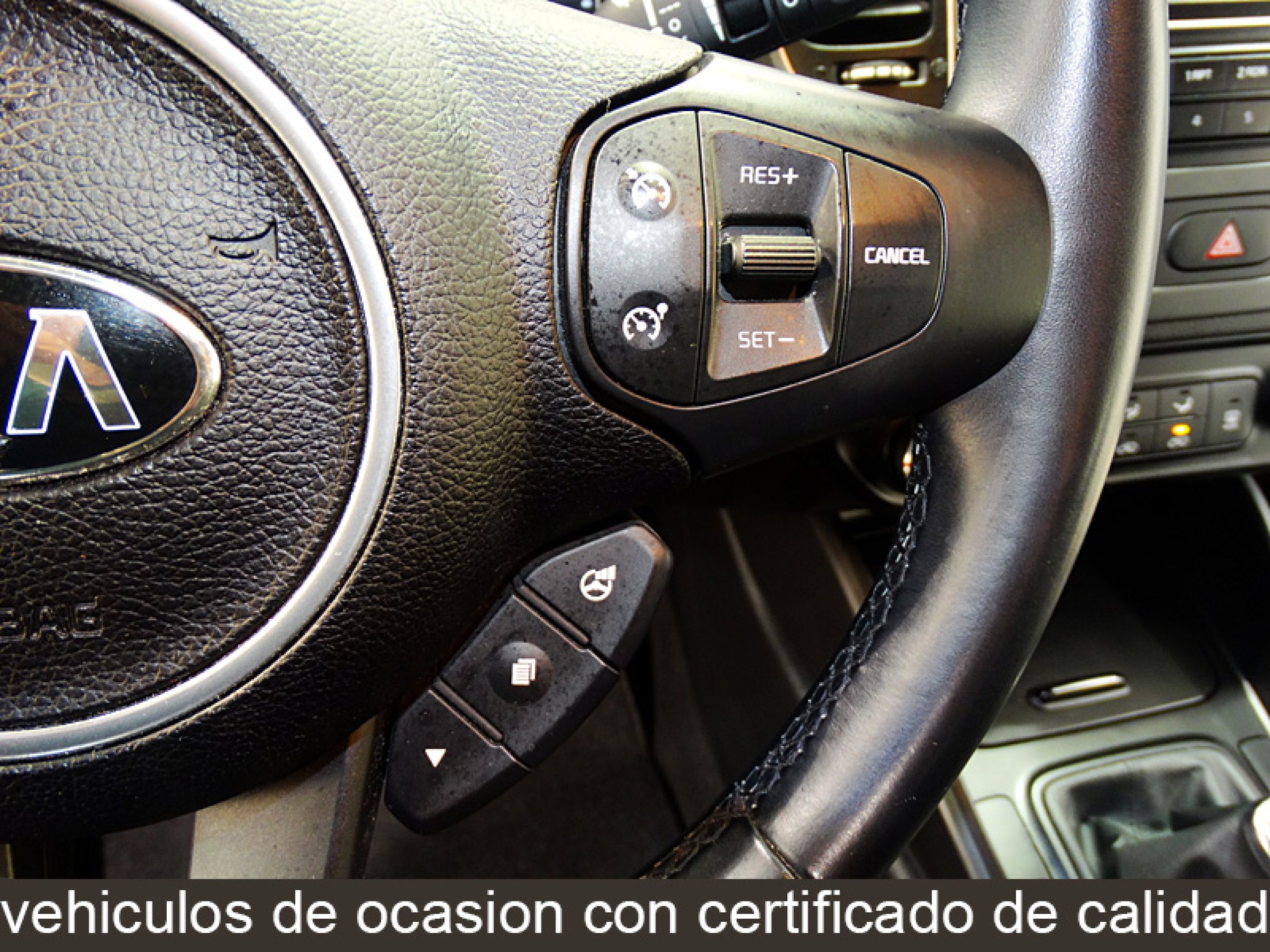Foto Kia Carens 29