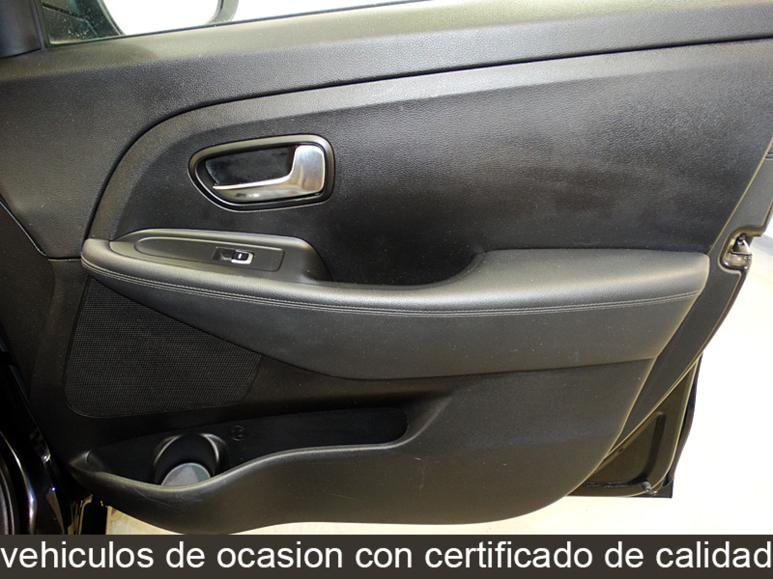 Foto Kia Carens 33