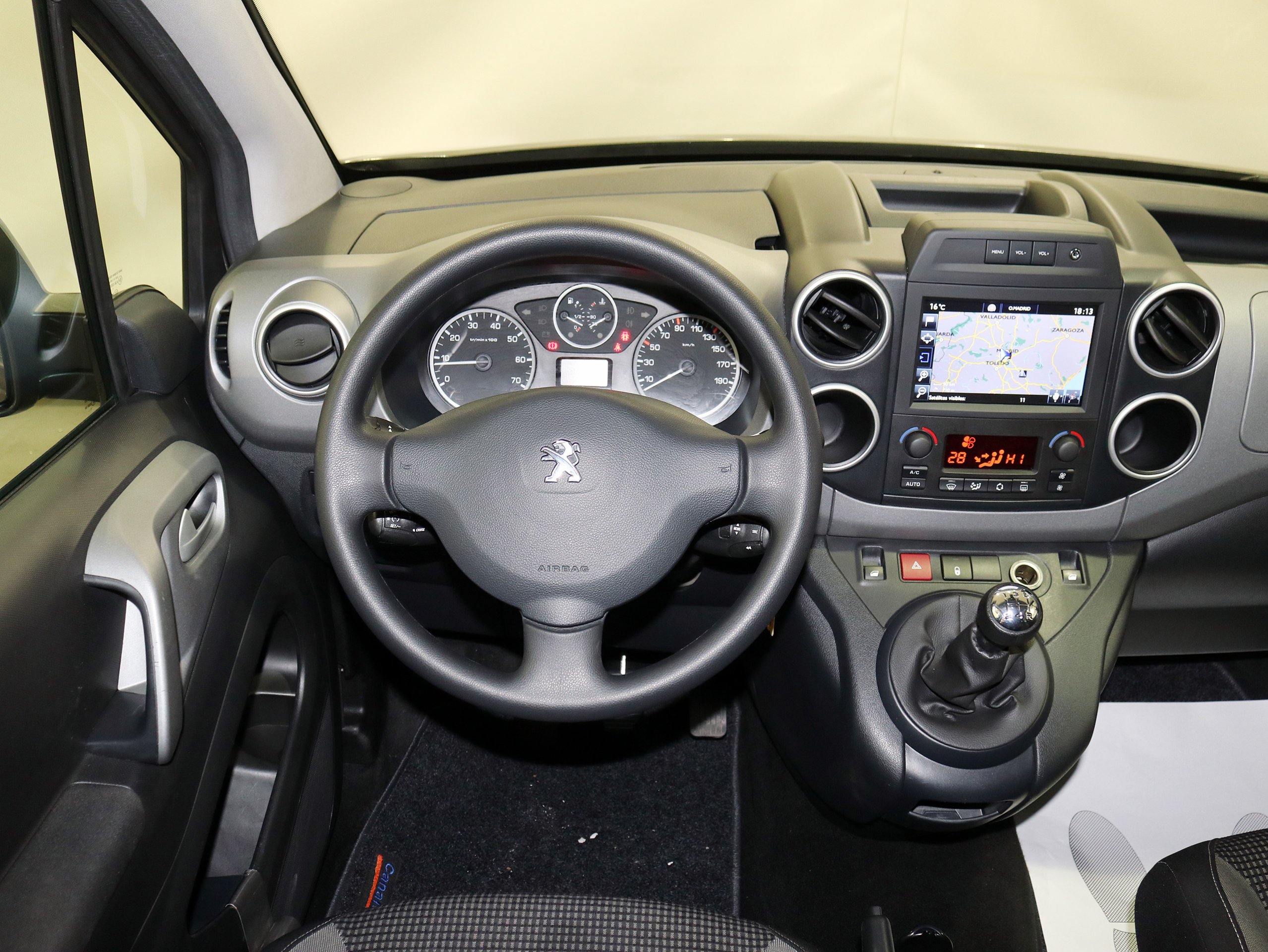 Foto Peugeot Partner 27