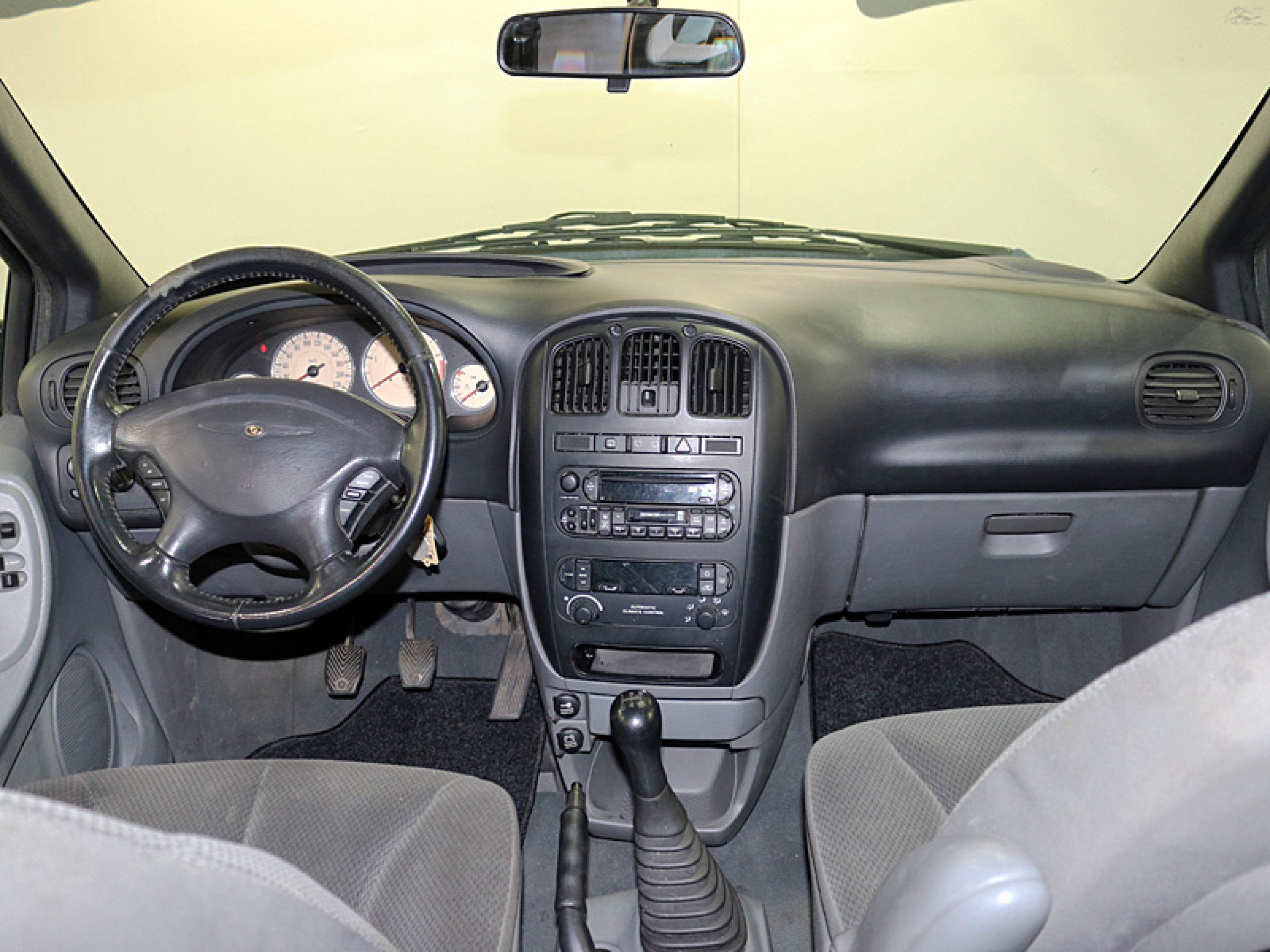Foto Chrysler Grand Voyager 15 Foto Chrysler Grand Voyager 15