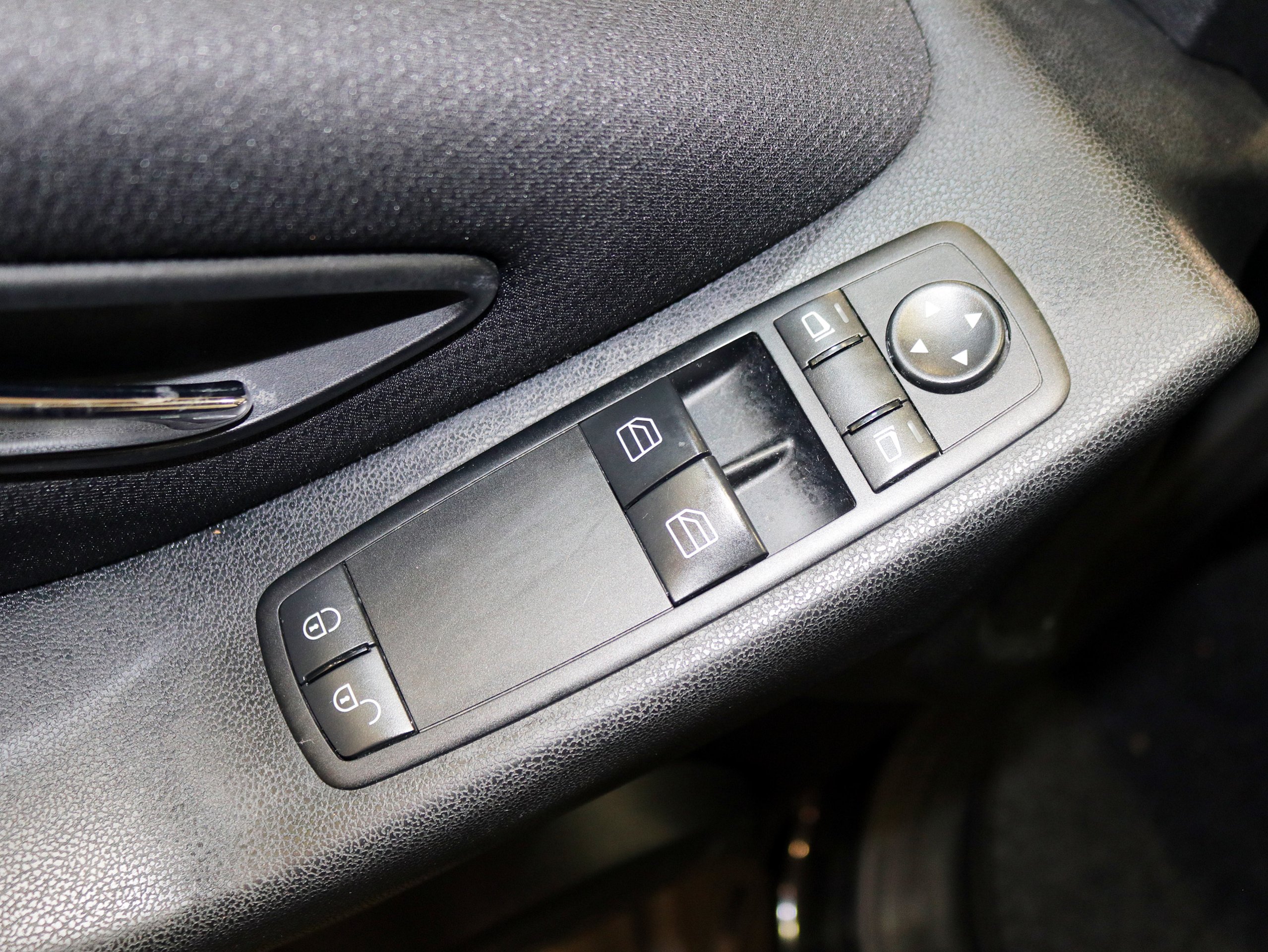 Foto Mercedes-Benz A 150 25