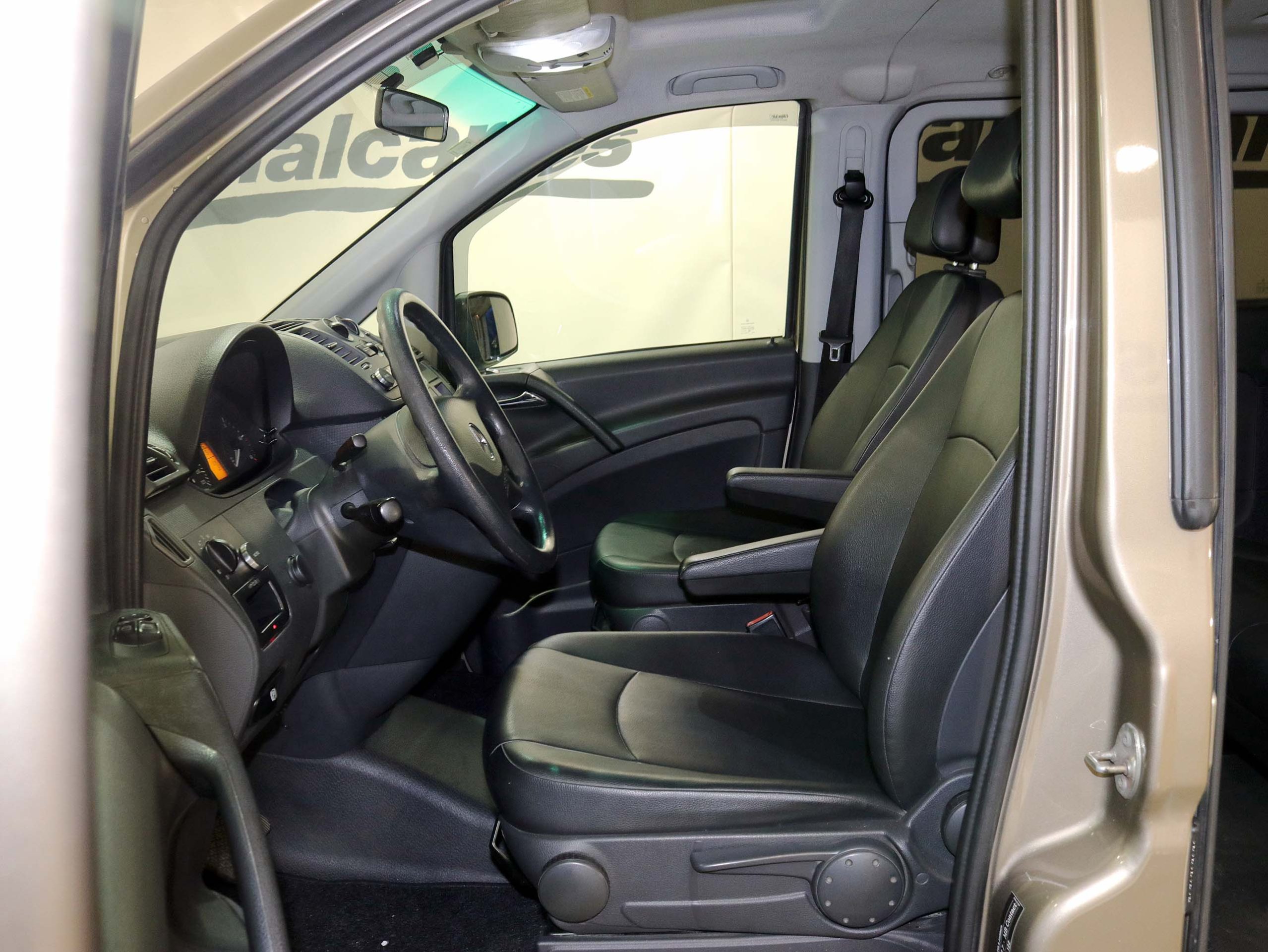 Foto Mercedes-Benz Vito 13 Foto Mercedes-Benz Vito 13