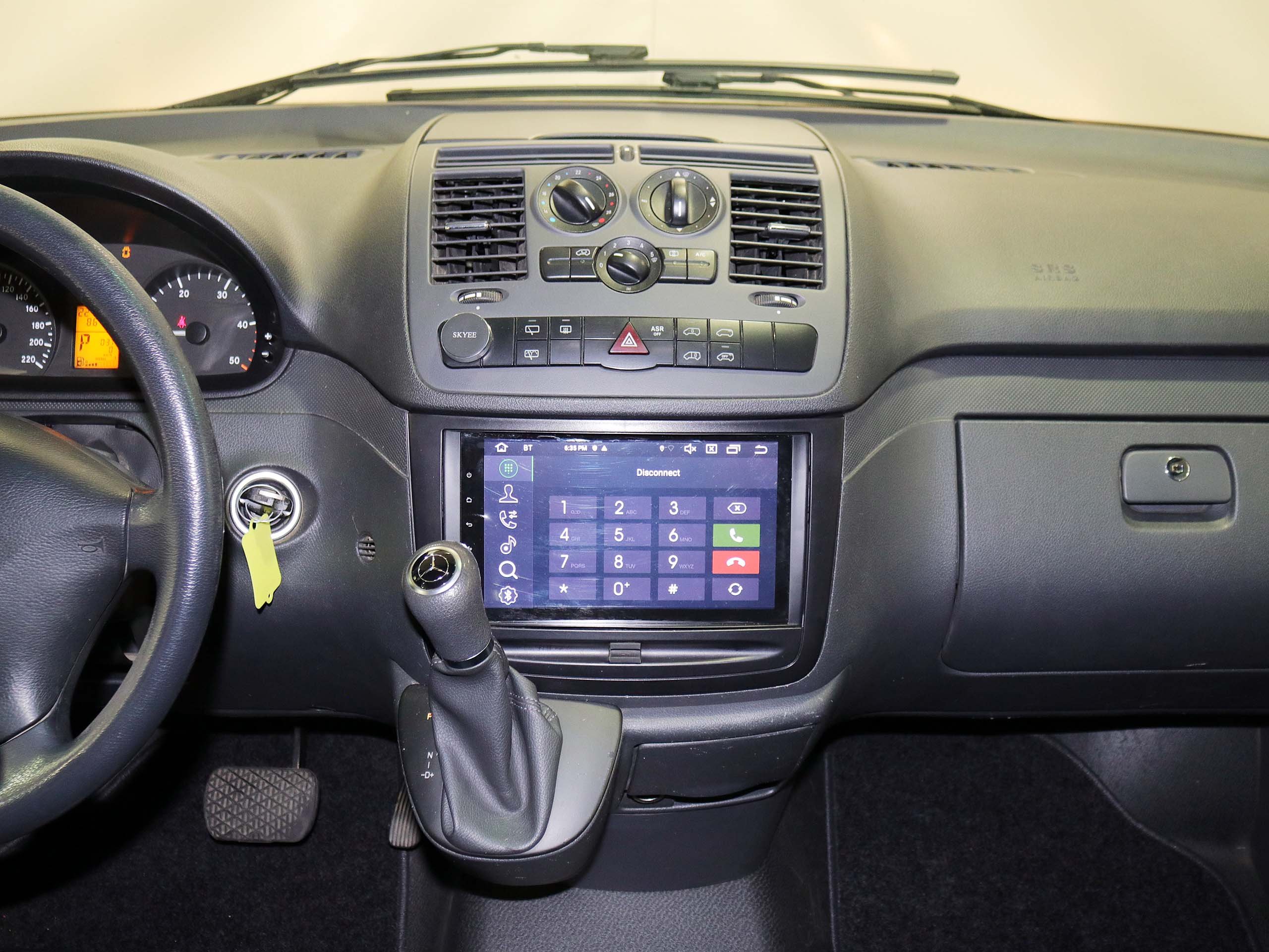 Foto Mercedes-Benz Vito 19 Foto Mercedes-Benz Vito 19
