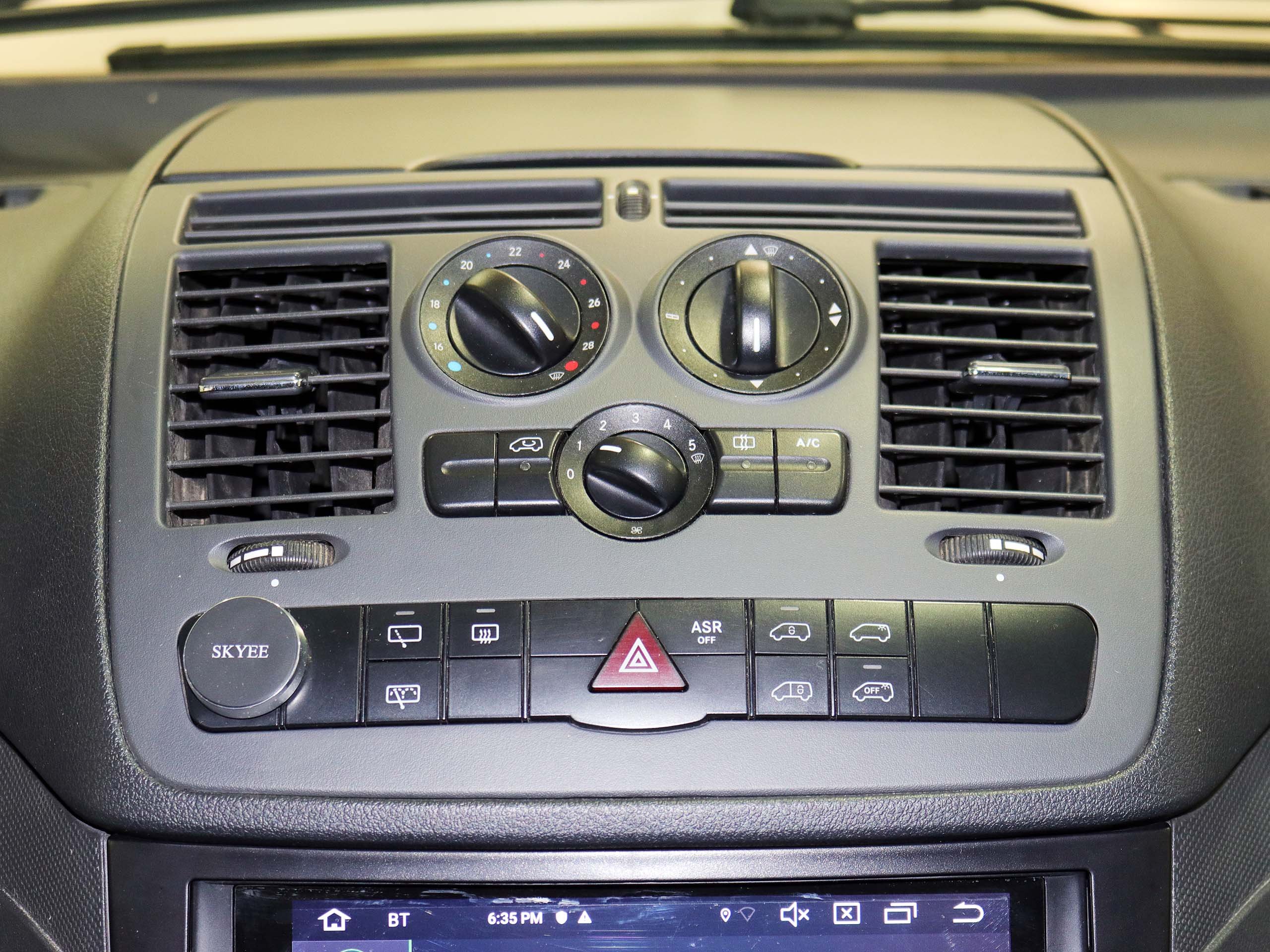 Foto Mercedes-Benz Vito 20 Foto Mercedes-Benz Vito 20