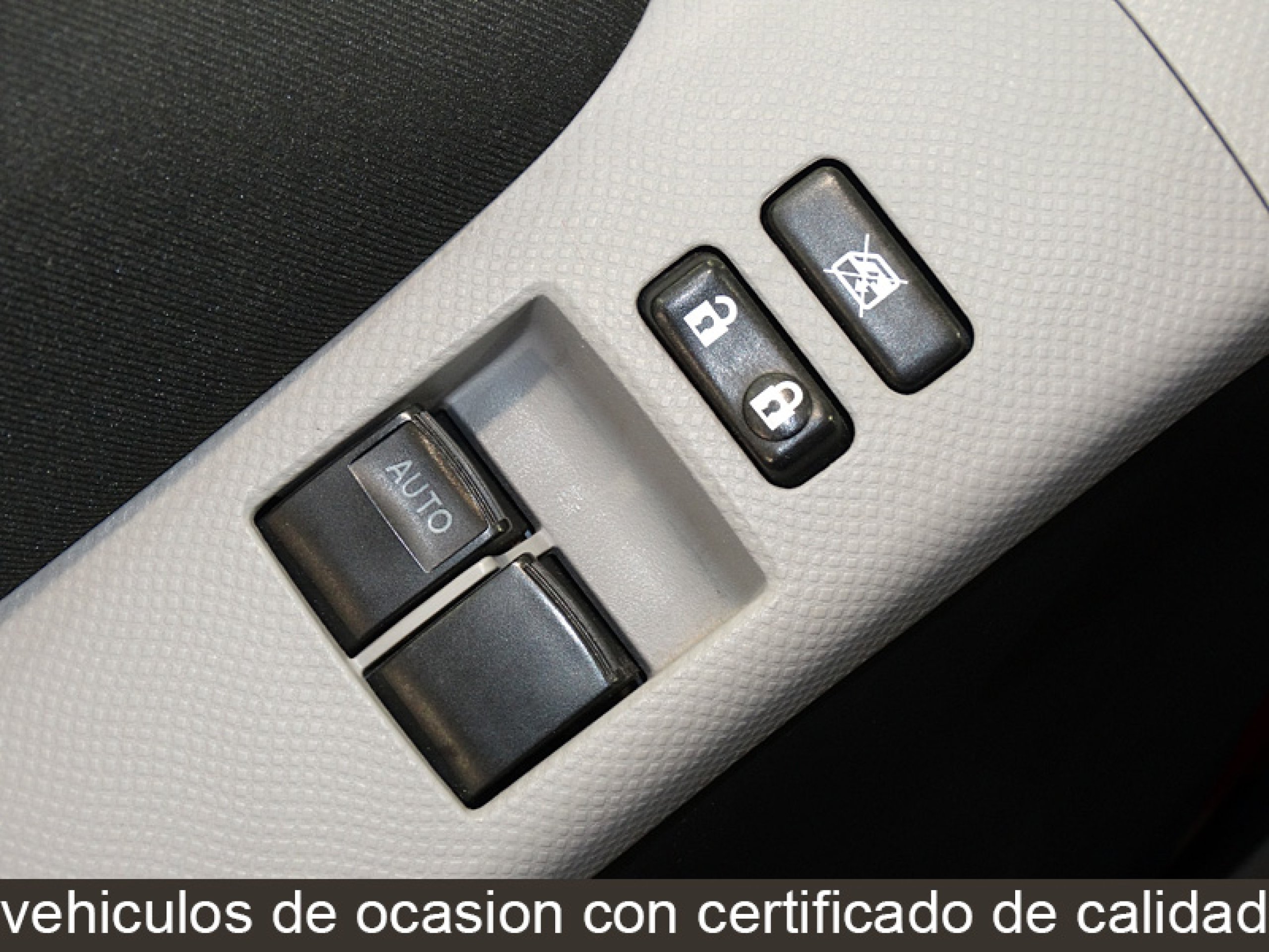 Foto Toyota Yaris 18