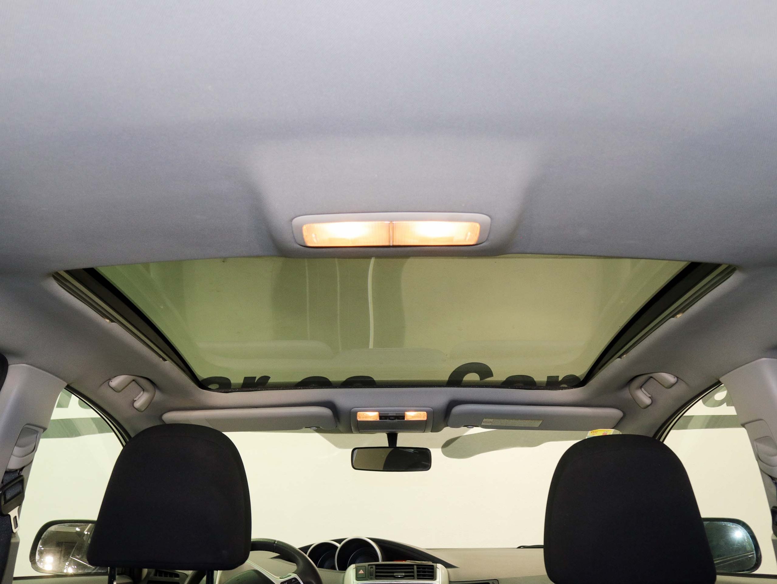 Foto Toyota Verso 19