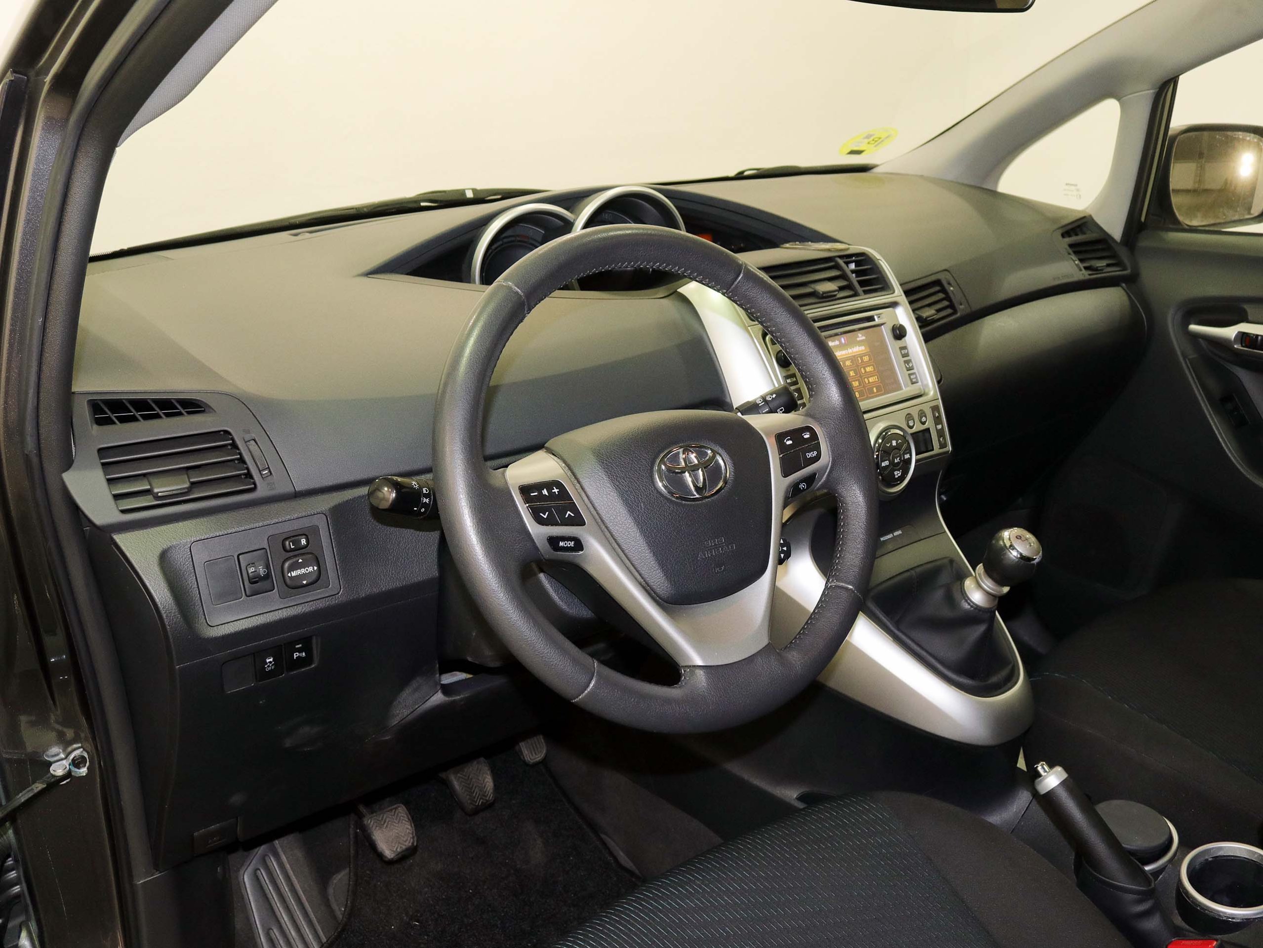 Foto Toyota Verso 25