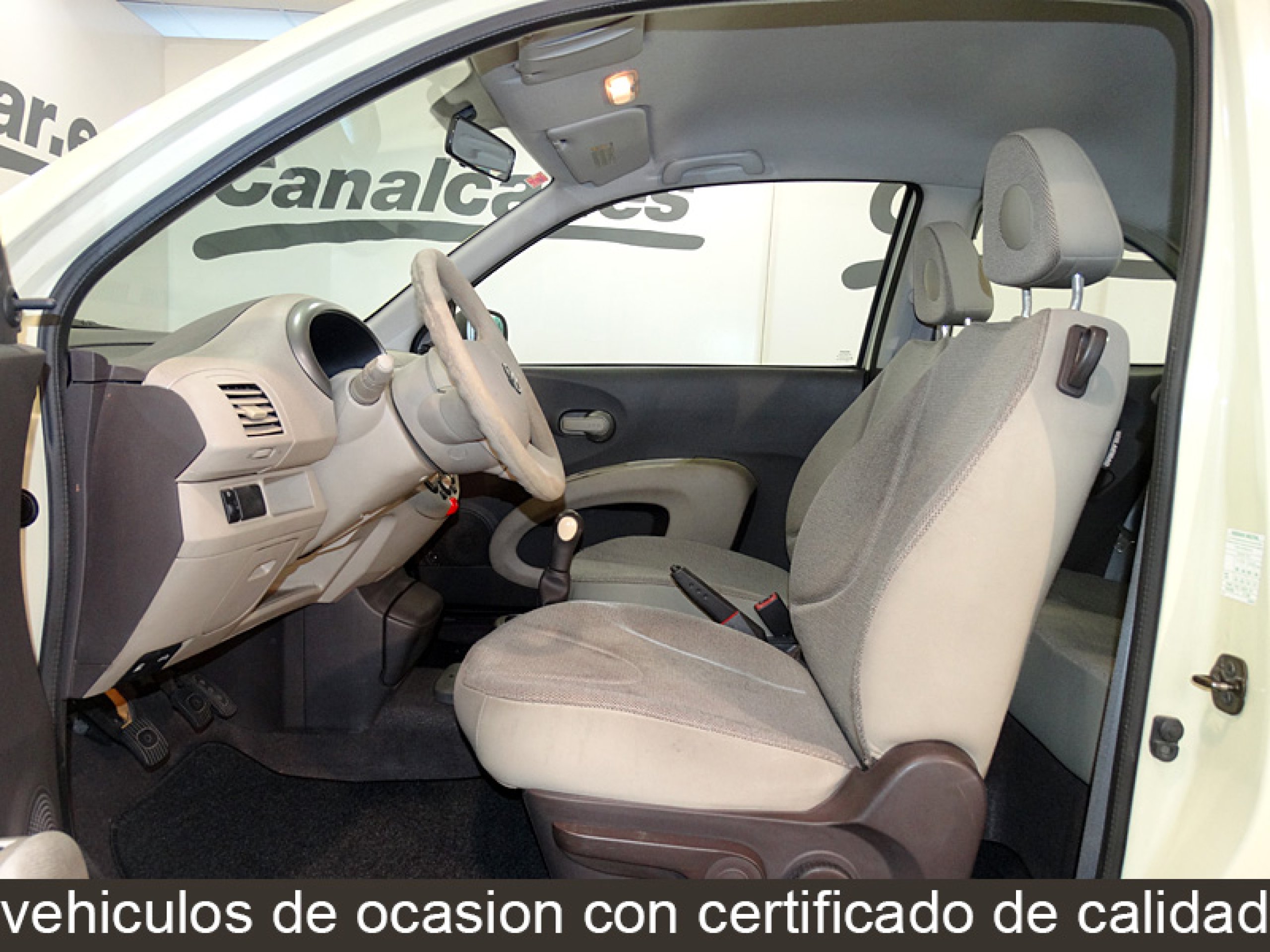 Foto Nissan Micra 11