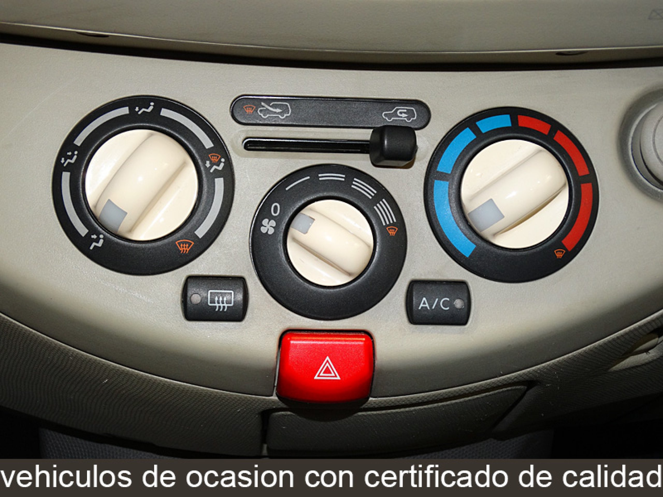Foto Nissan Micra 16