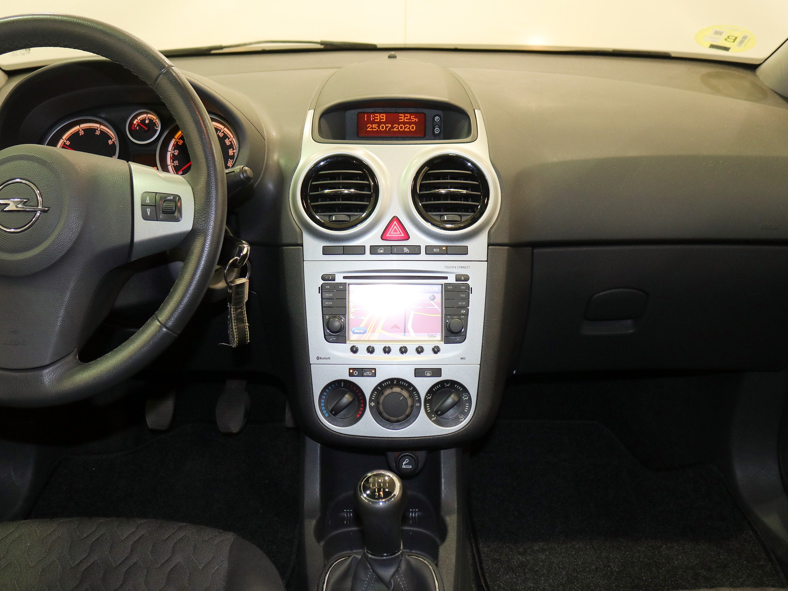 Foto Opel Corsa 19