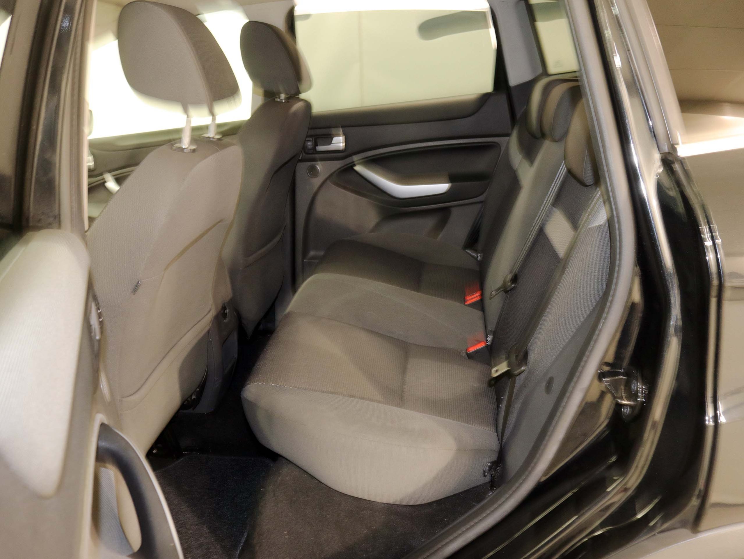 Foto Ford Kuga 17