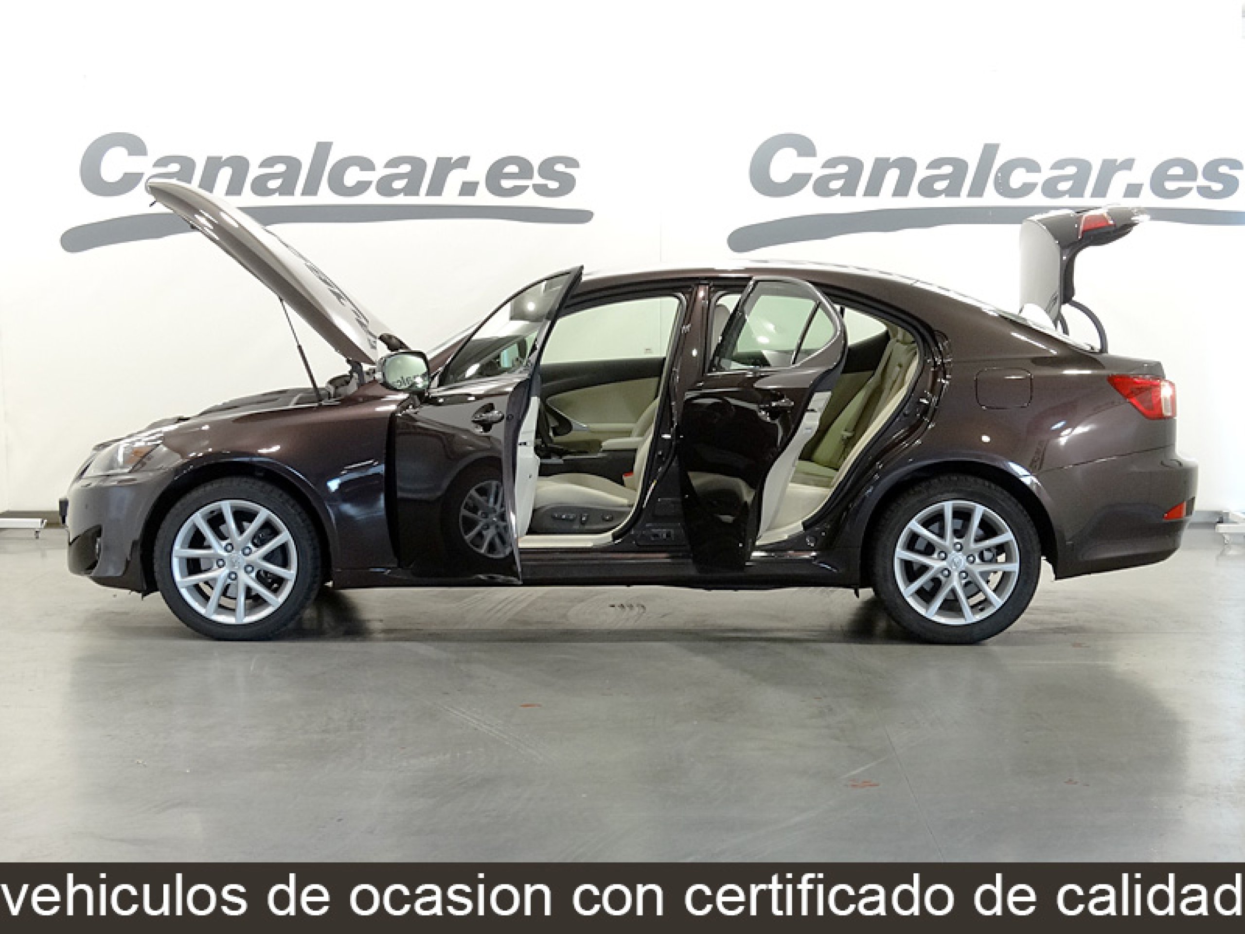 Foto Lexus IS 200 32