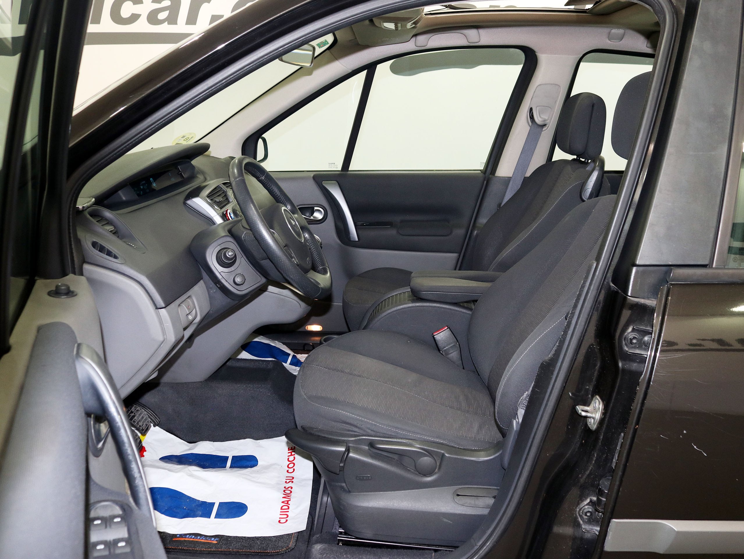 Foto Renault Grand Scenic 13