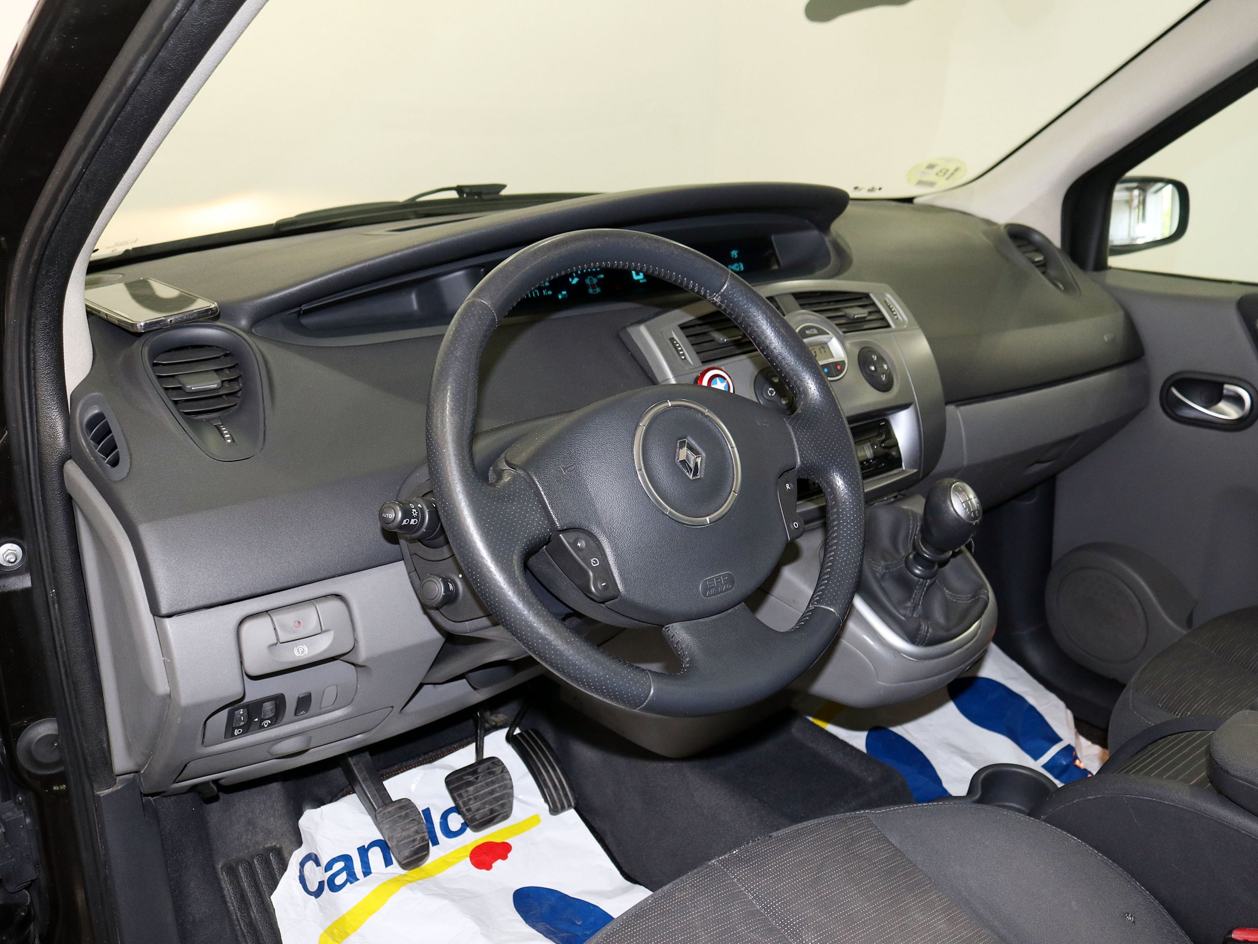Foto Renault Grand Scenic 17