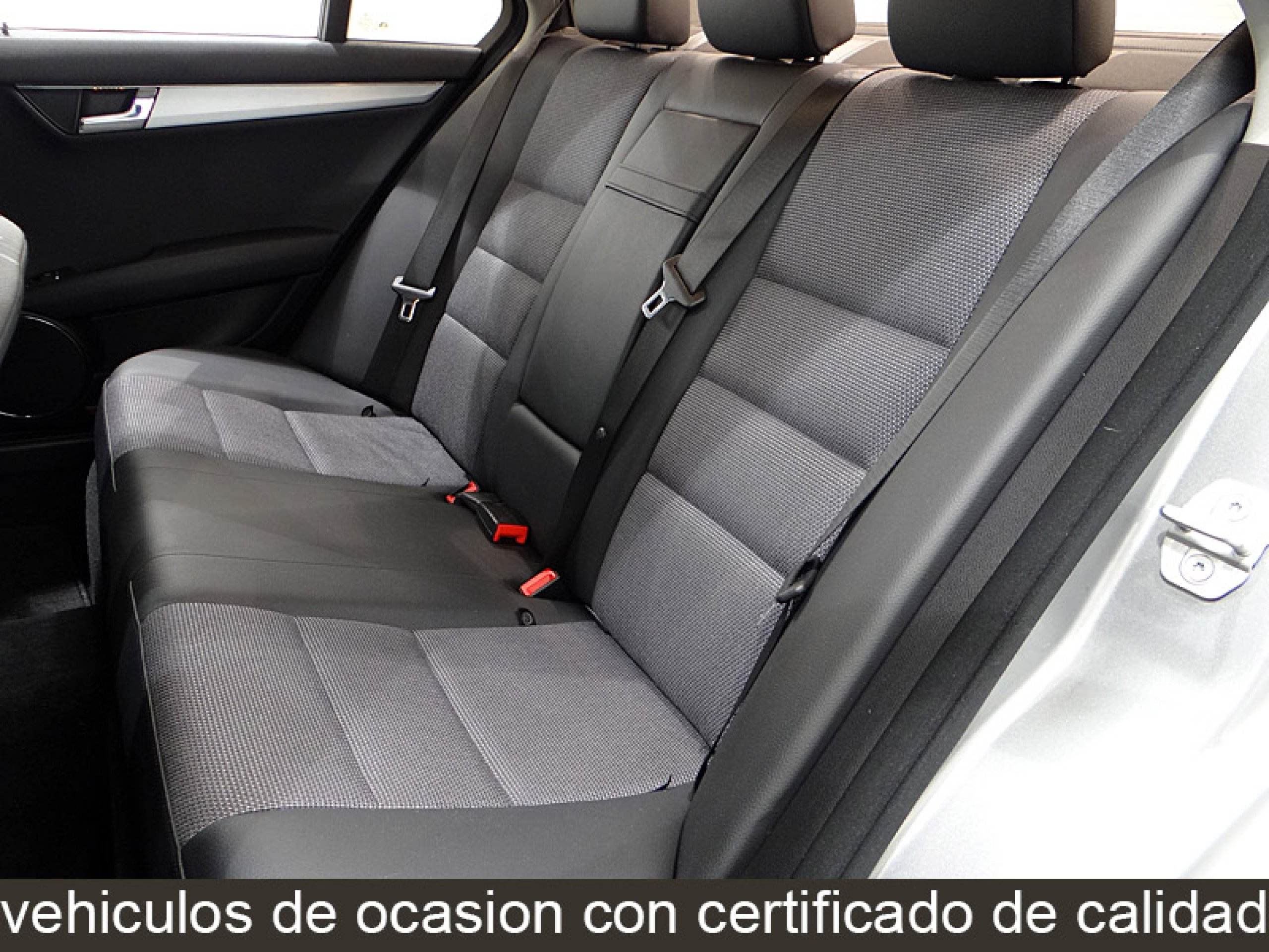 Foto Mercedes-Benz C 200 28
