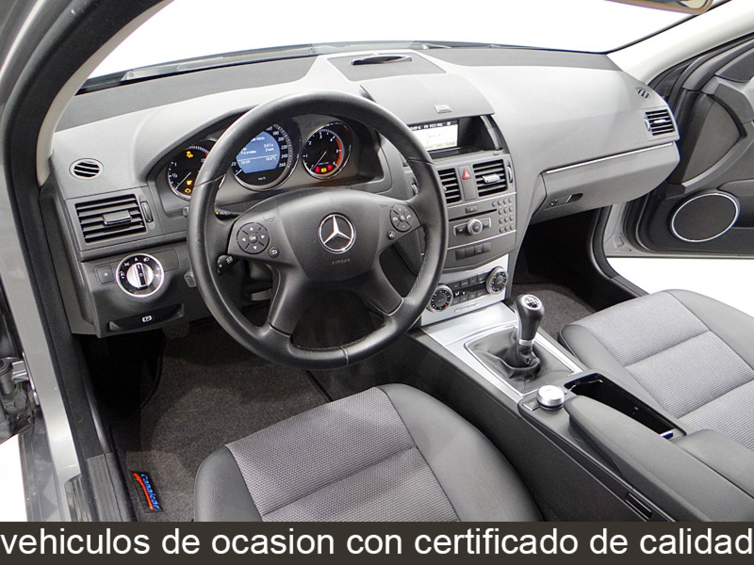 Foto Mercedes-Benz C 200 30