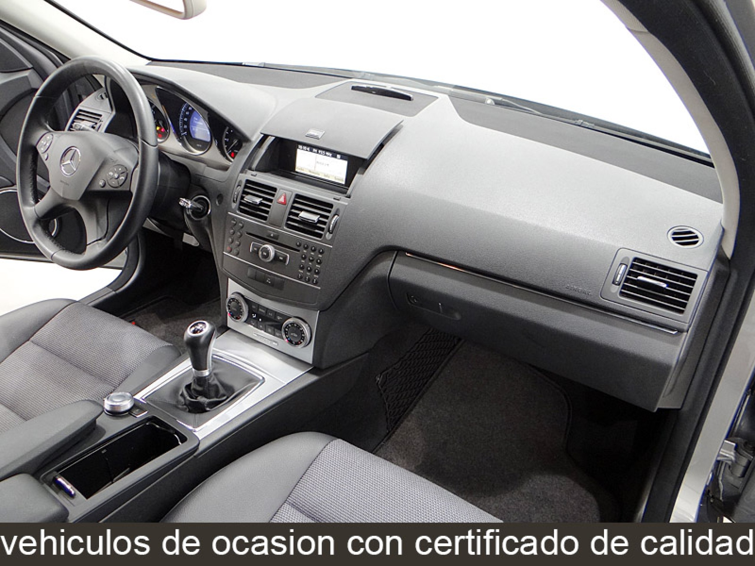 Foto Mercedes-Benz C 200 31