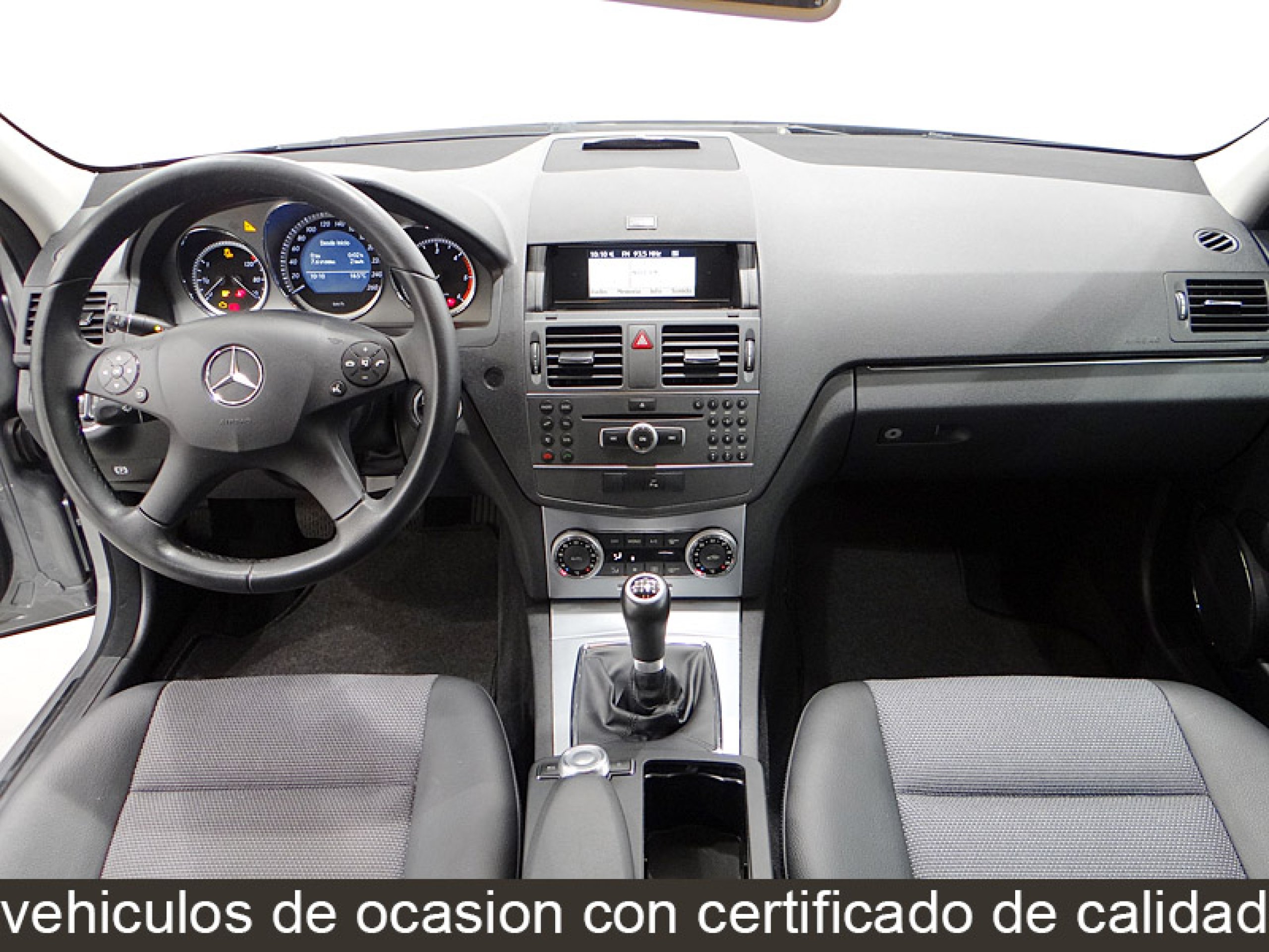 Foto Mercedes-Benz C 200 32