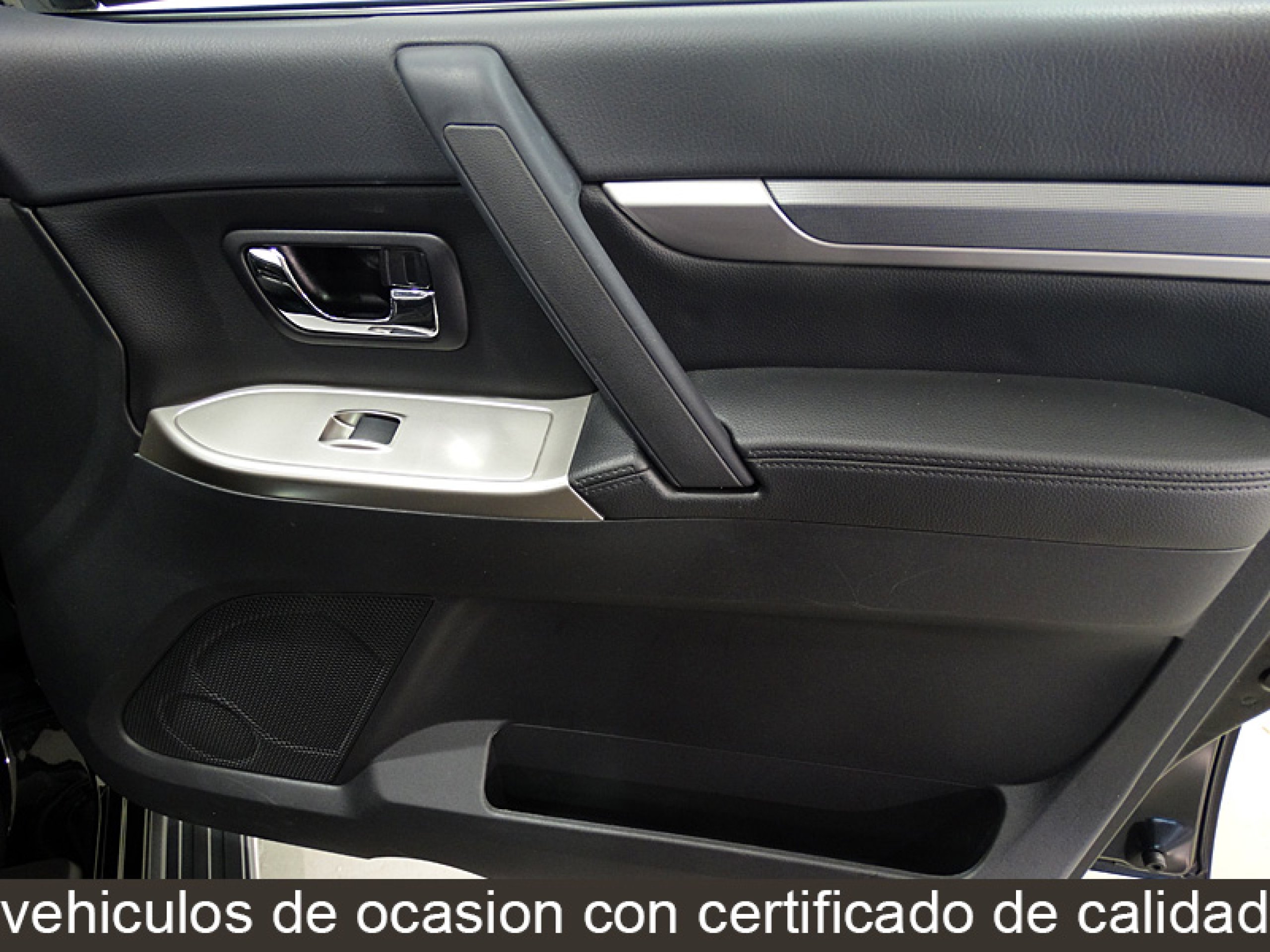 Foto Mitsubishi Montero 38