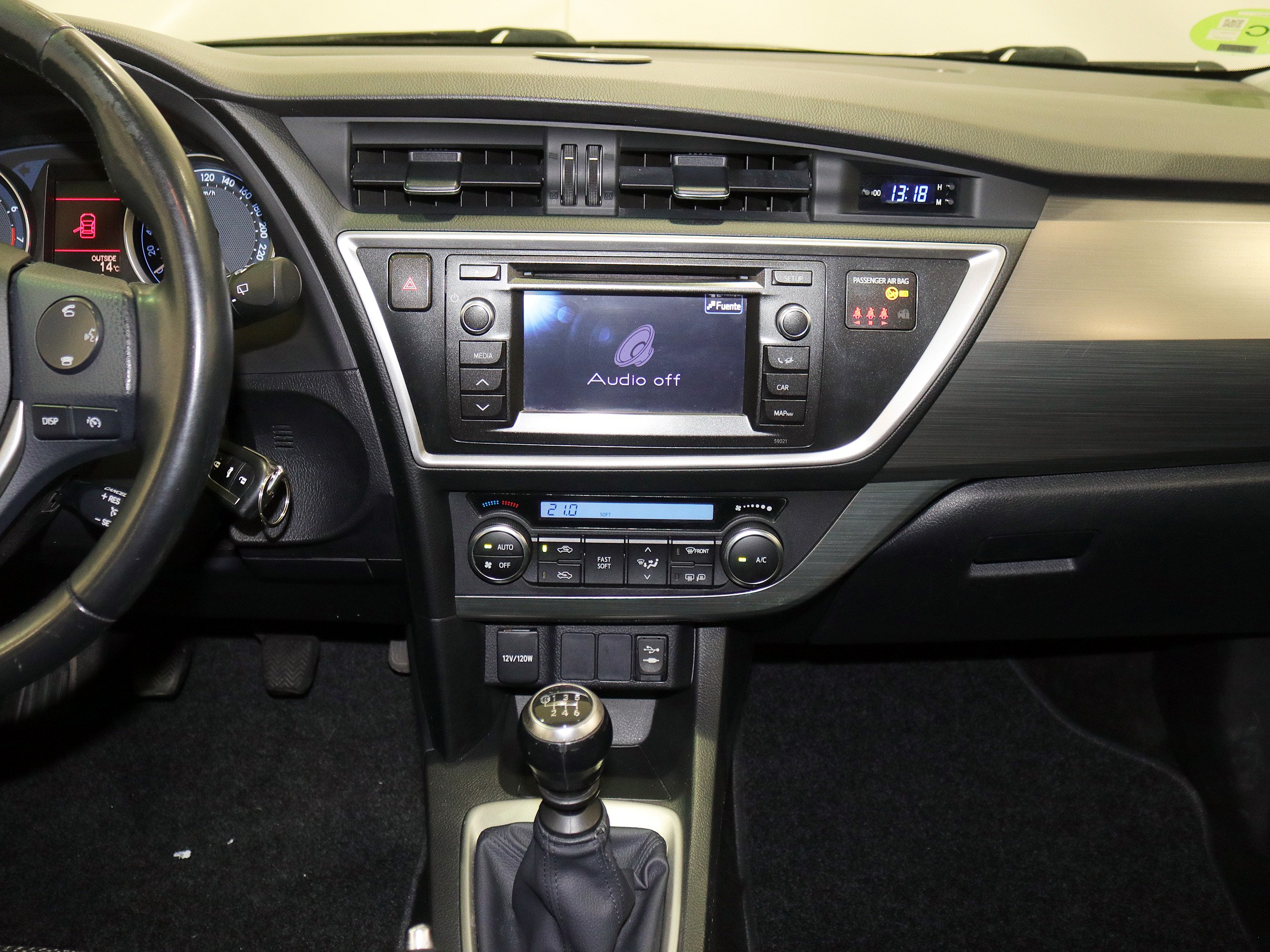 Foto Toyota Auris 24