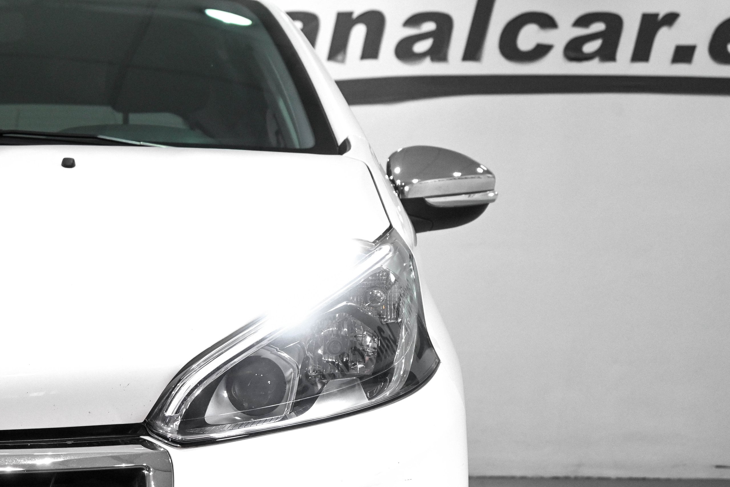 Foto Peugeot 208 13