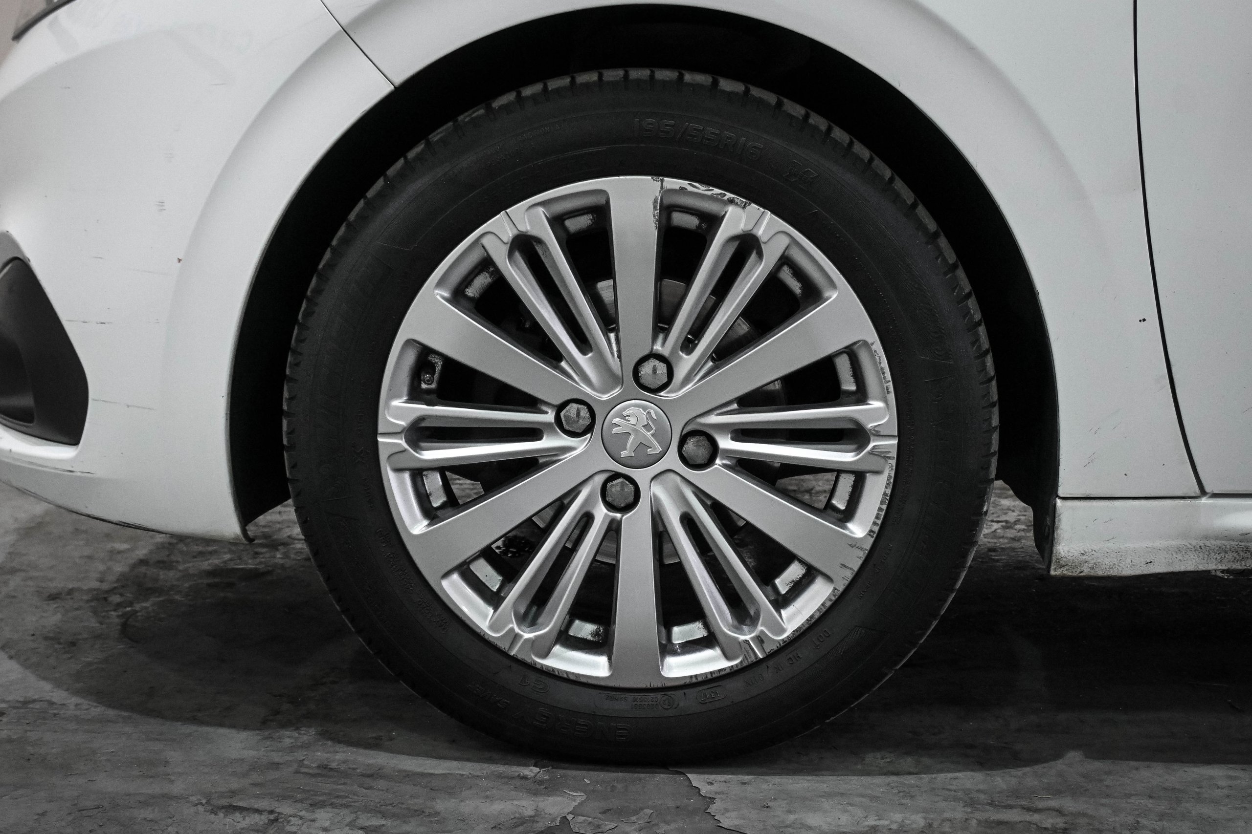 Foto Peugeot 208 33
