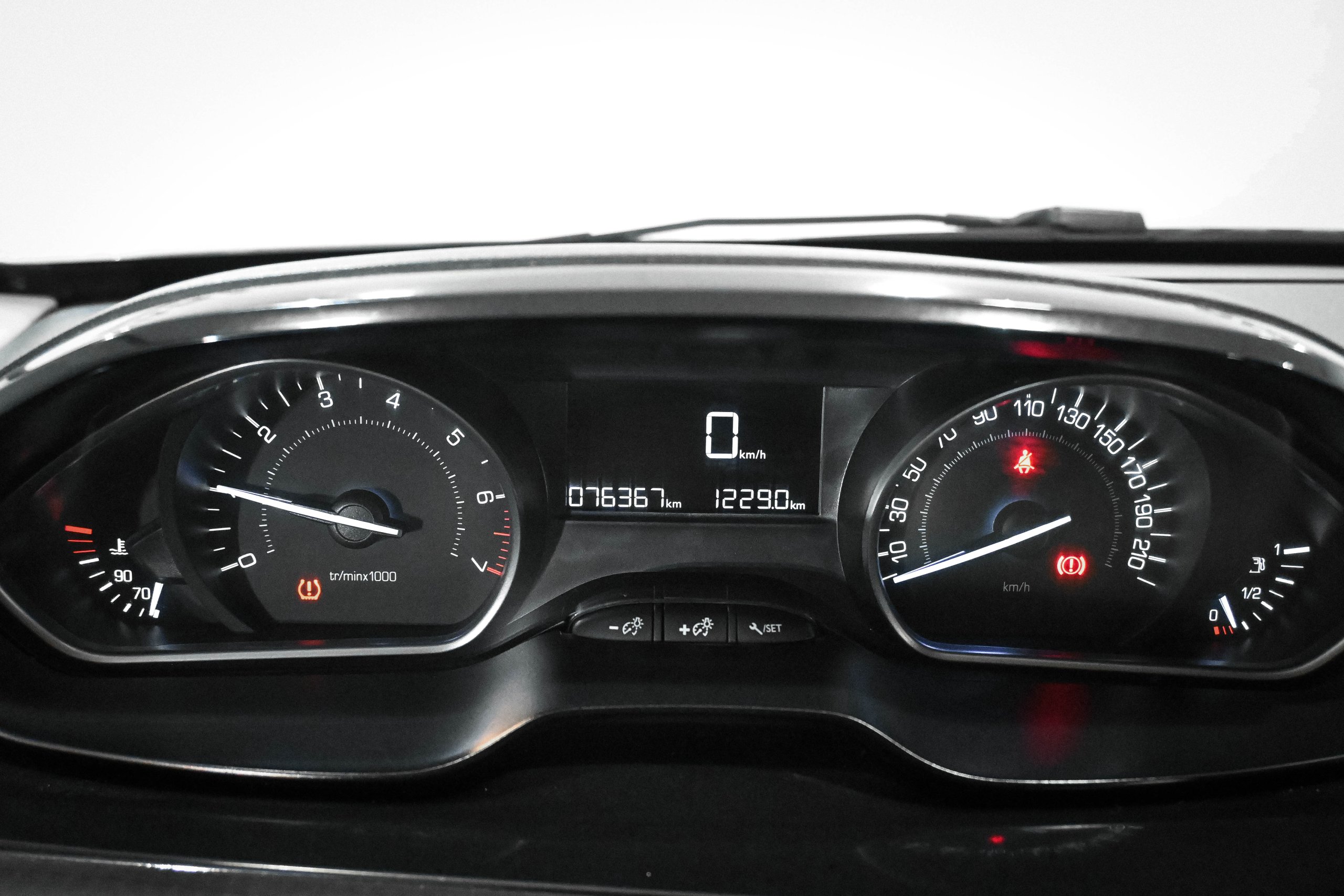 Foto Peugeot 208 18