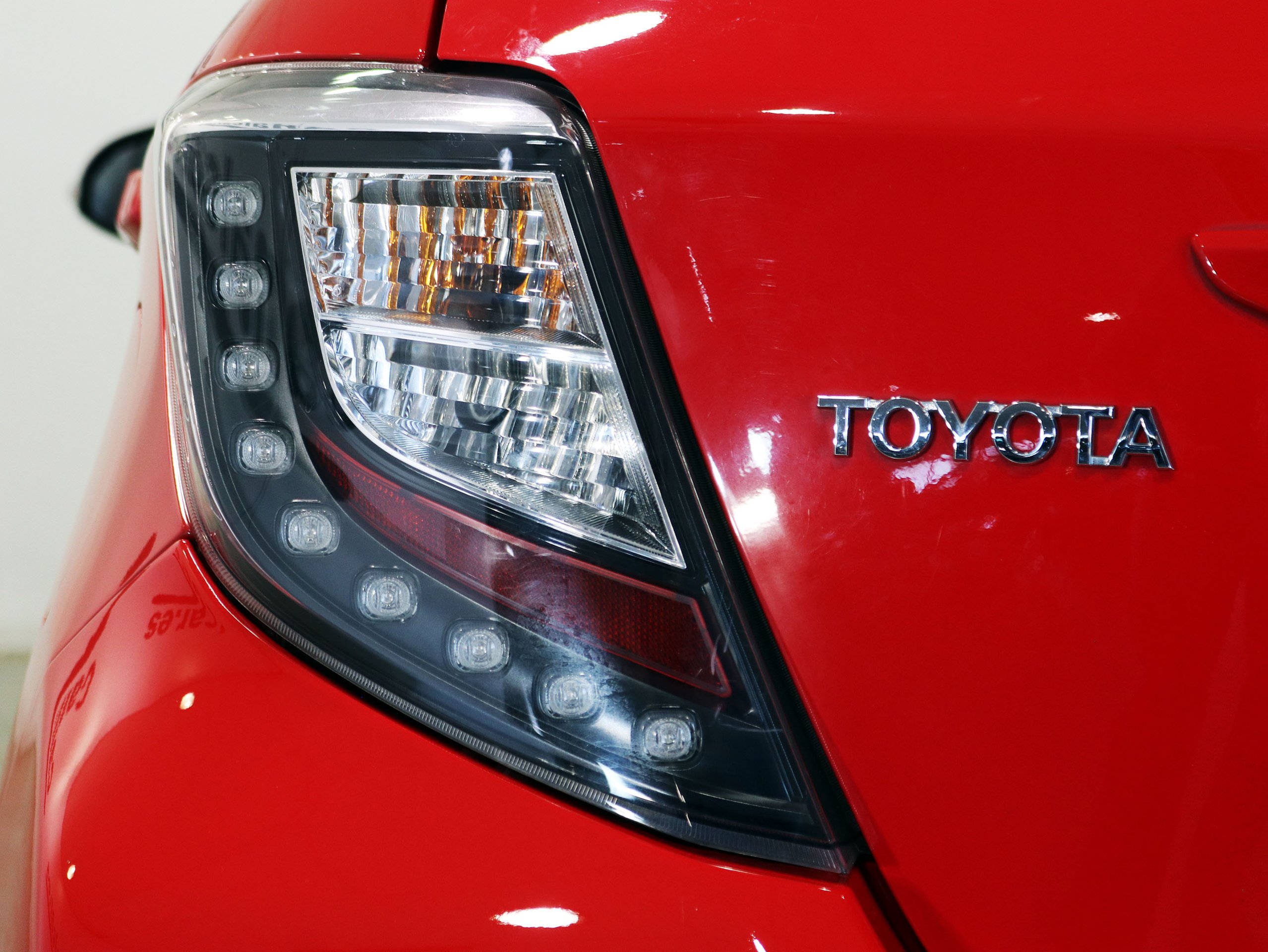 Foto Toyota Yaris 10