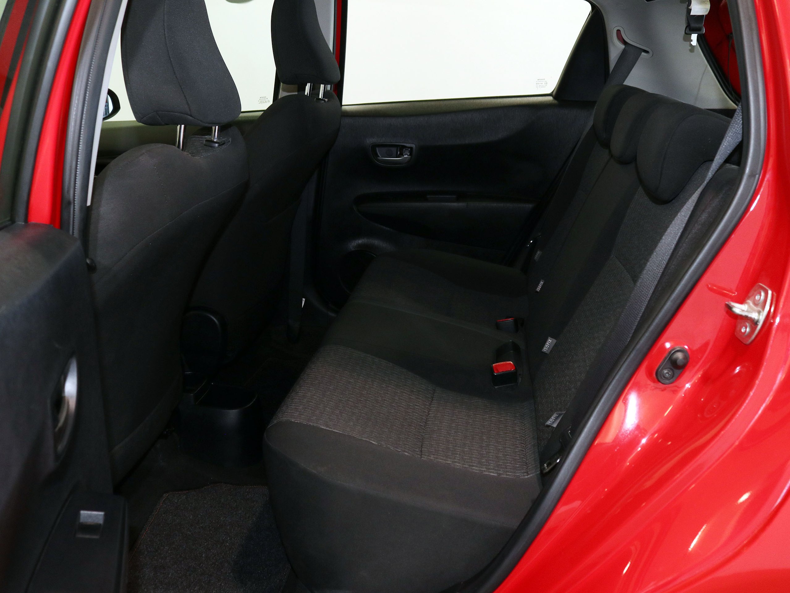 Foto Toyota Yaris 16