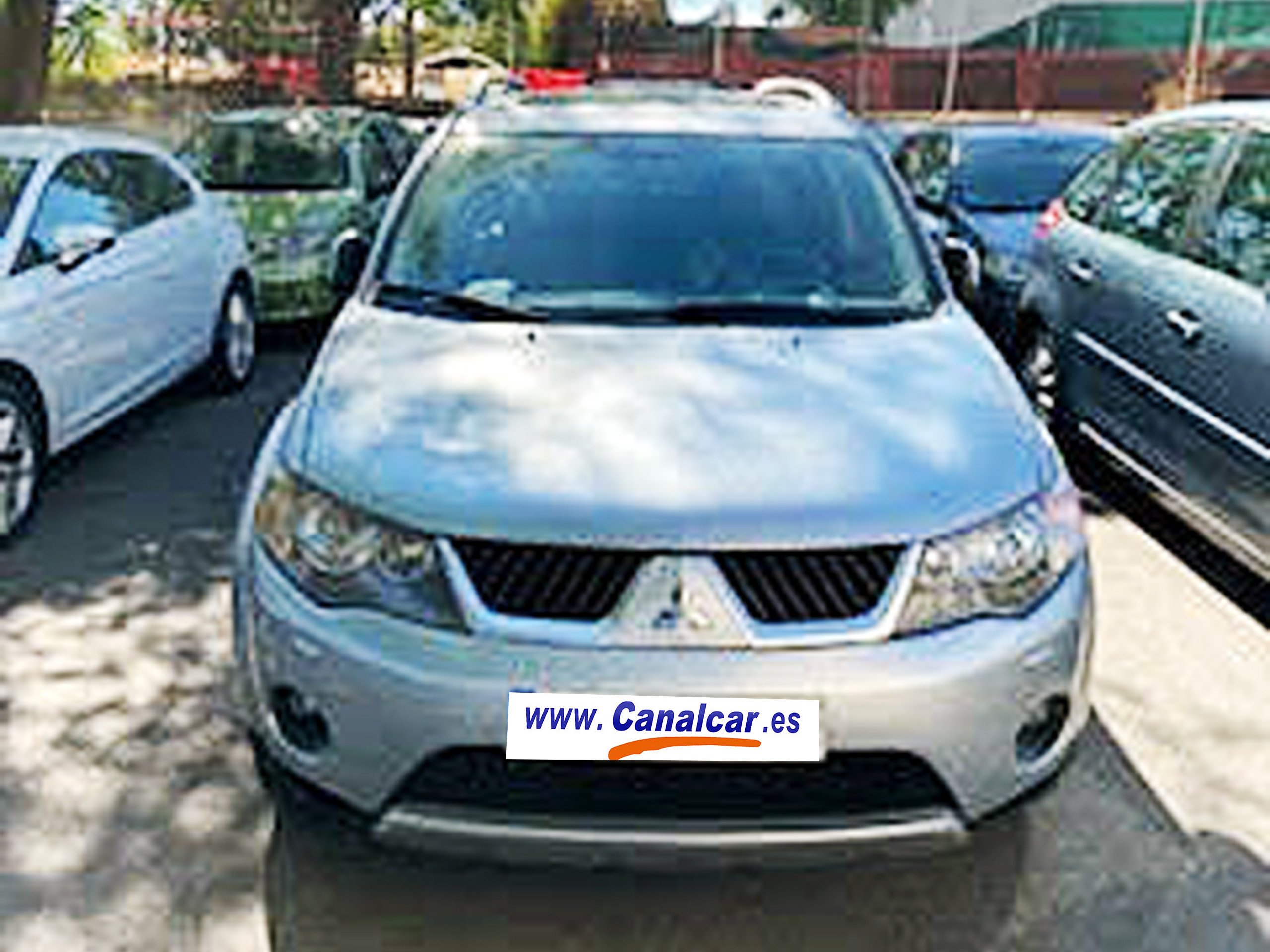 Foto Mitsubishi Outlander 1