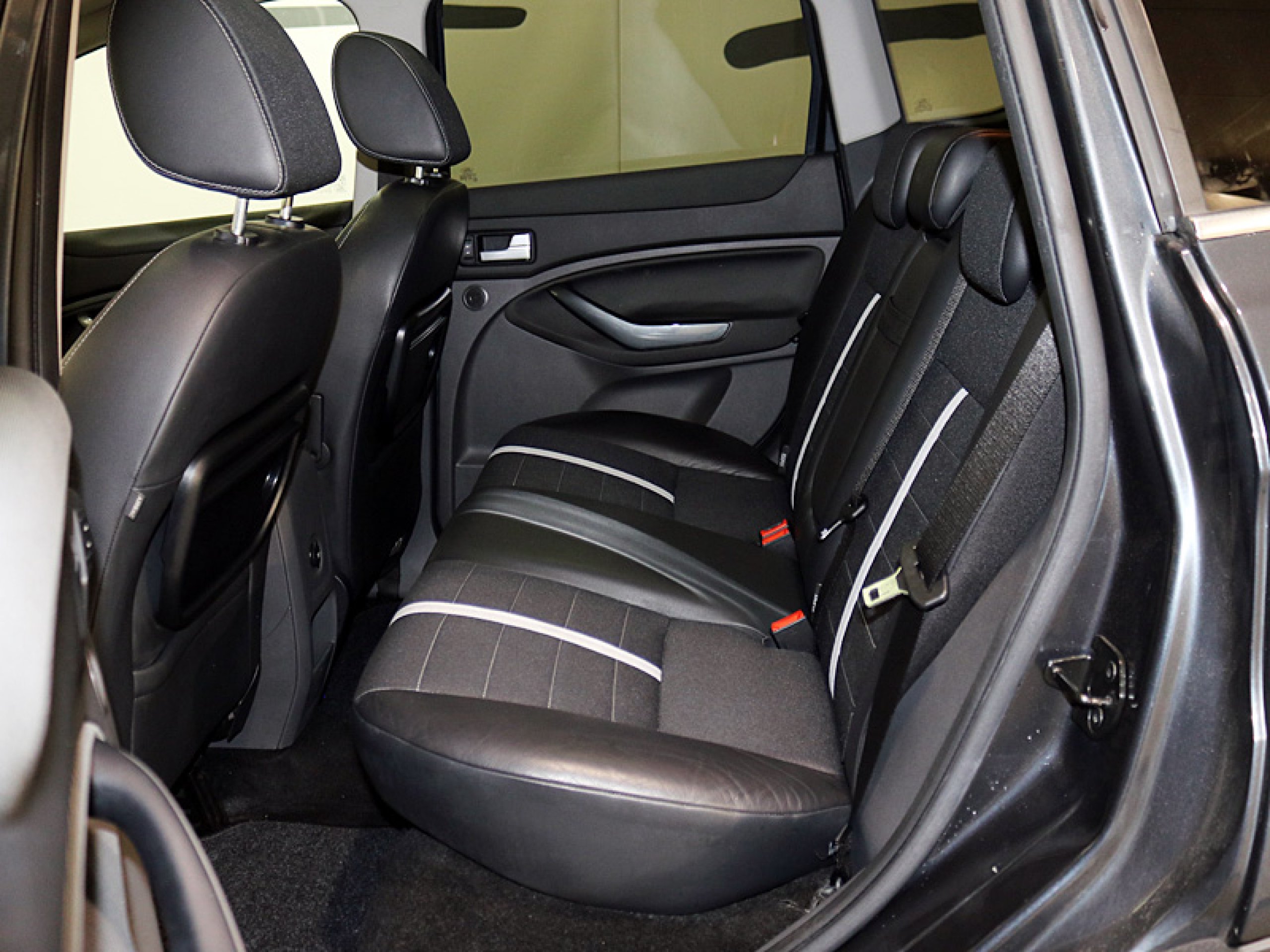 Foto Ford Kuga 11