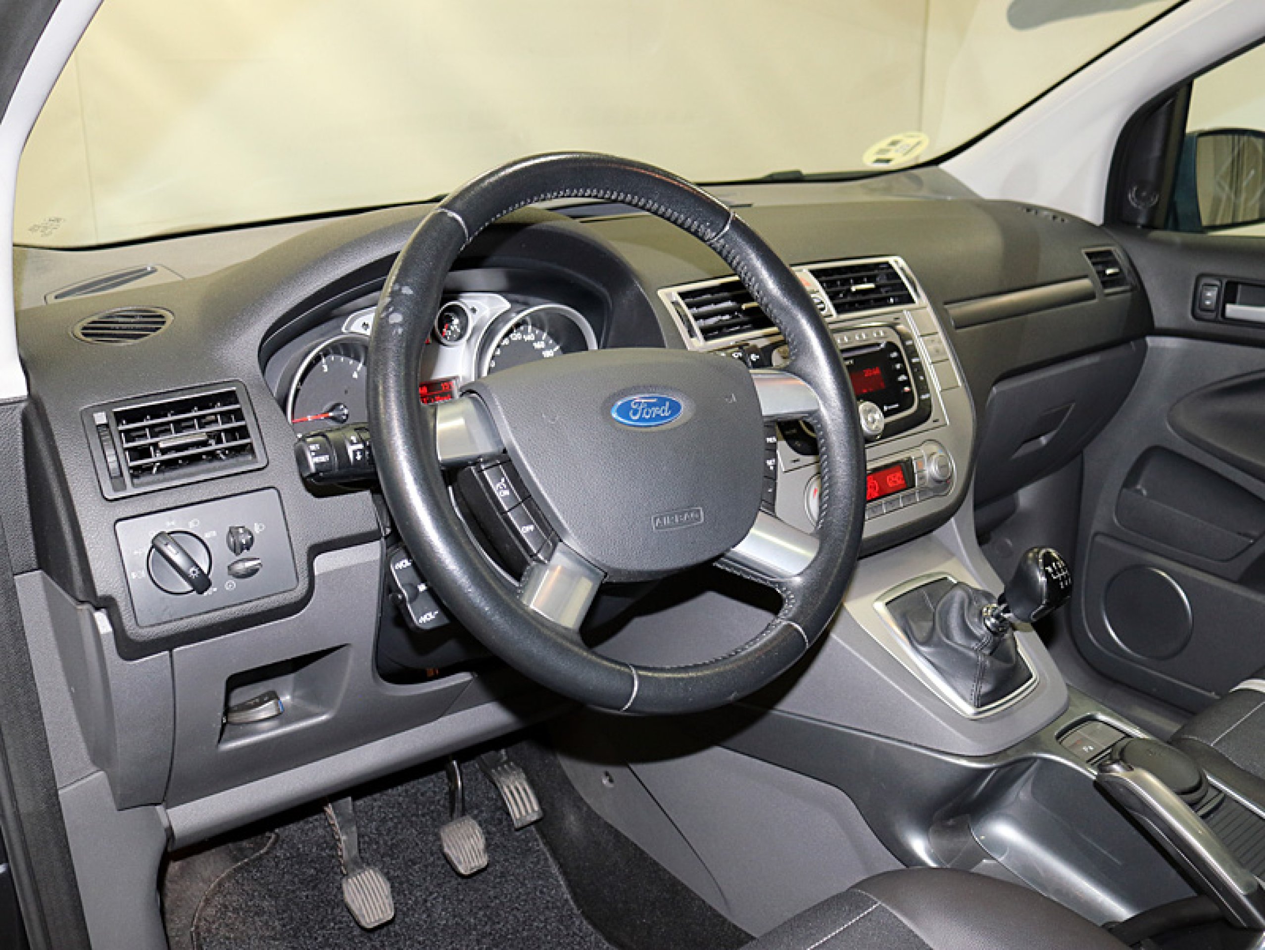 Foto Ford Kuga 14