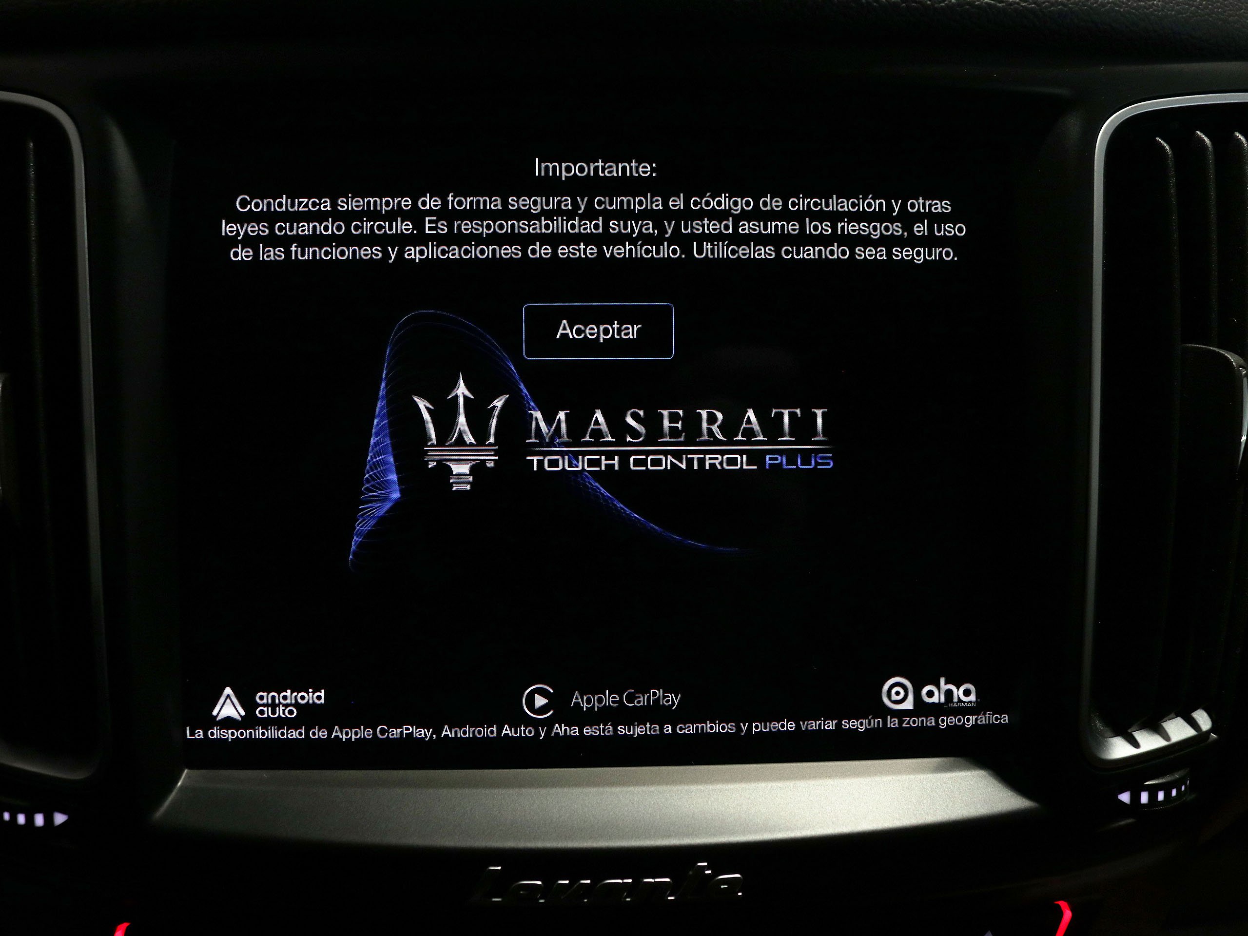 Foto Maserati Levante 18