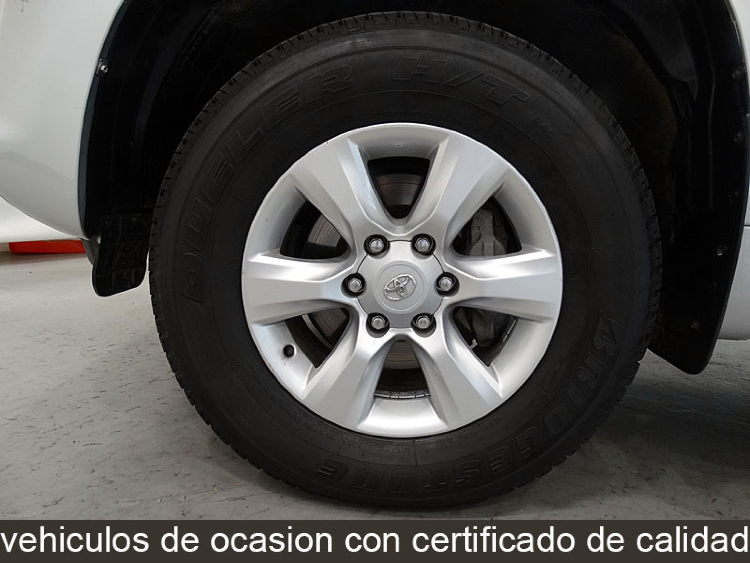 Foto Toyota Land Cruiser 13