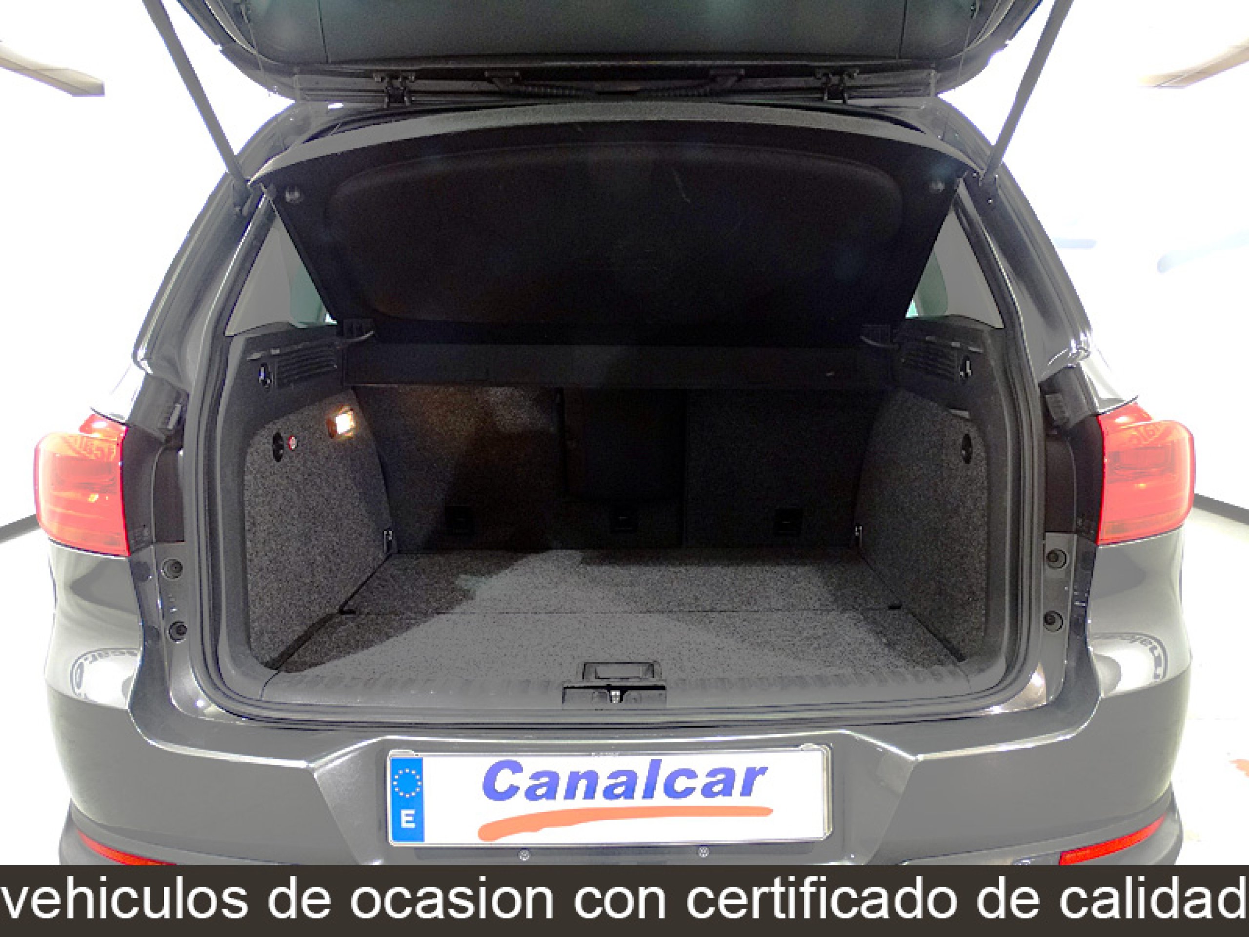 Foto Volkswagen Tiguan 16