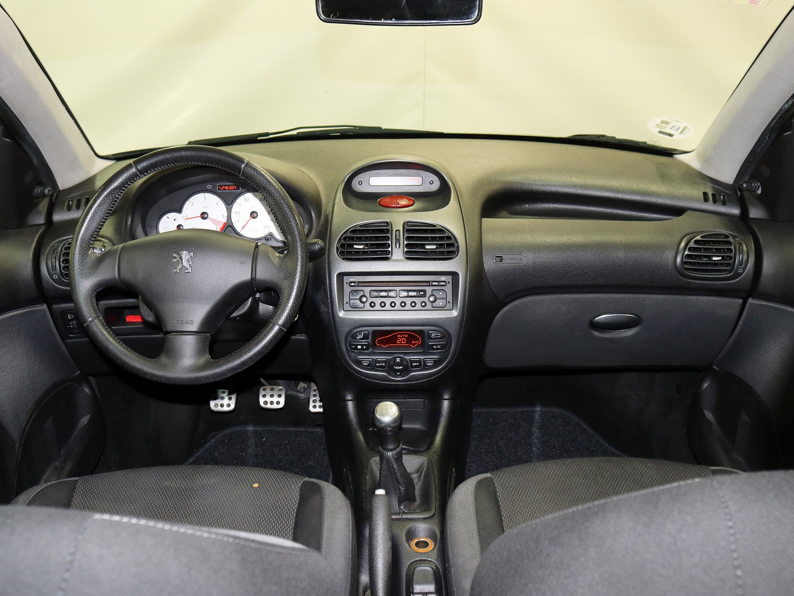 Foto Peugeot 206 14 Foto Peugeot 206 14