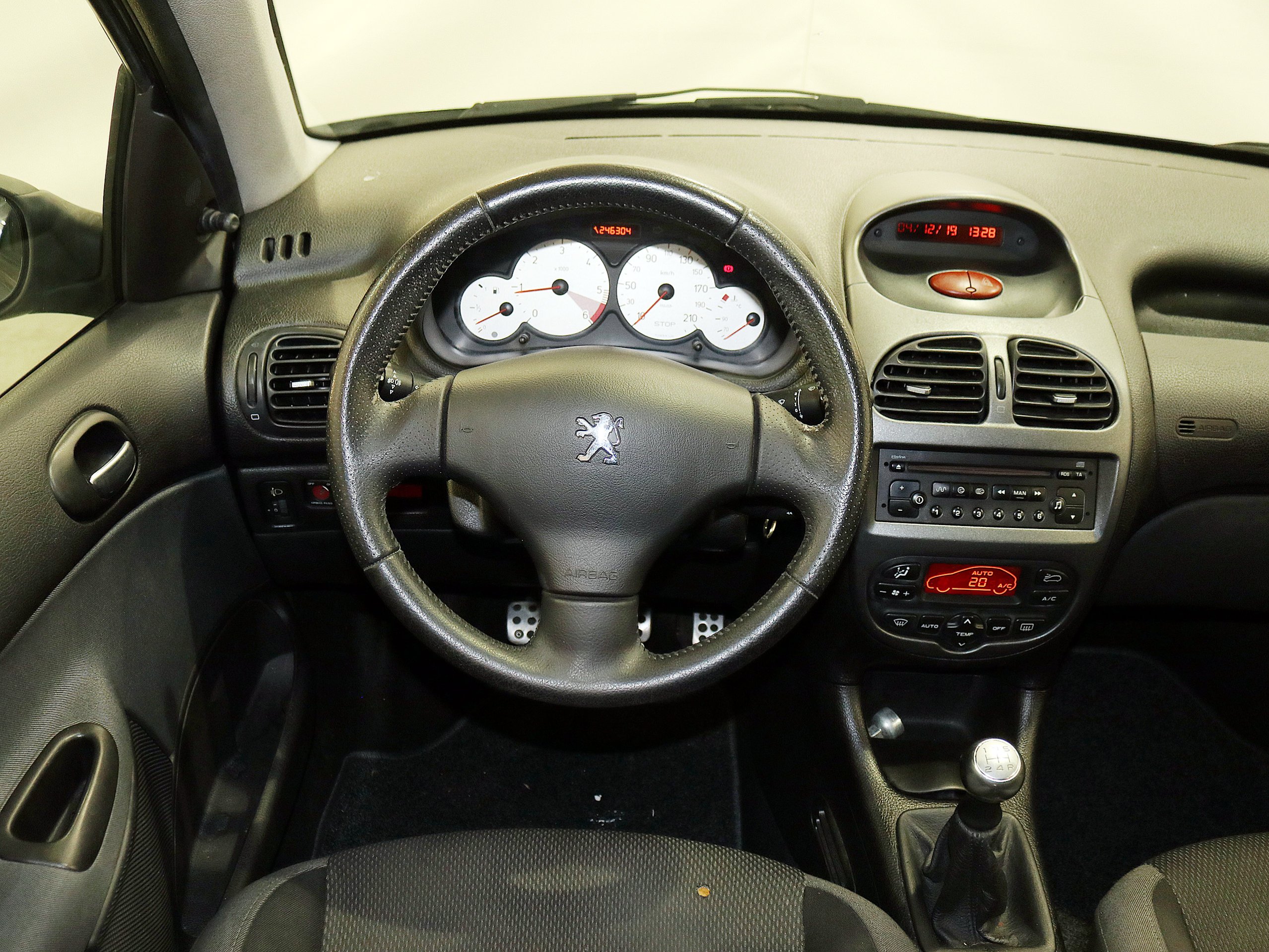 Foto Peugeot 206 15 Foto Peugeot 206 15