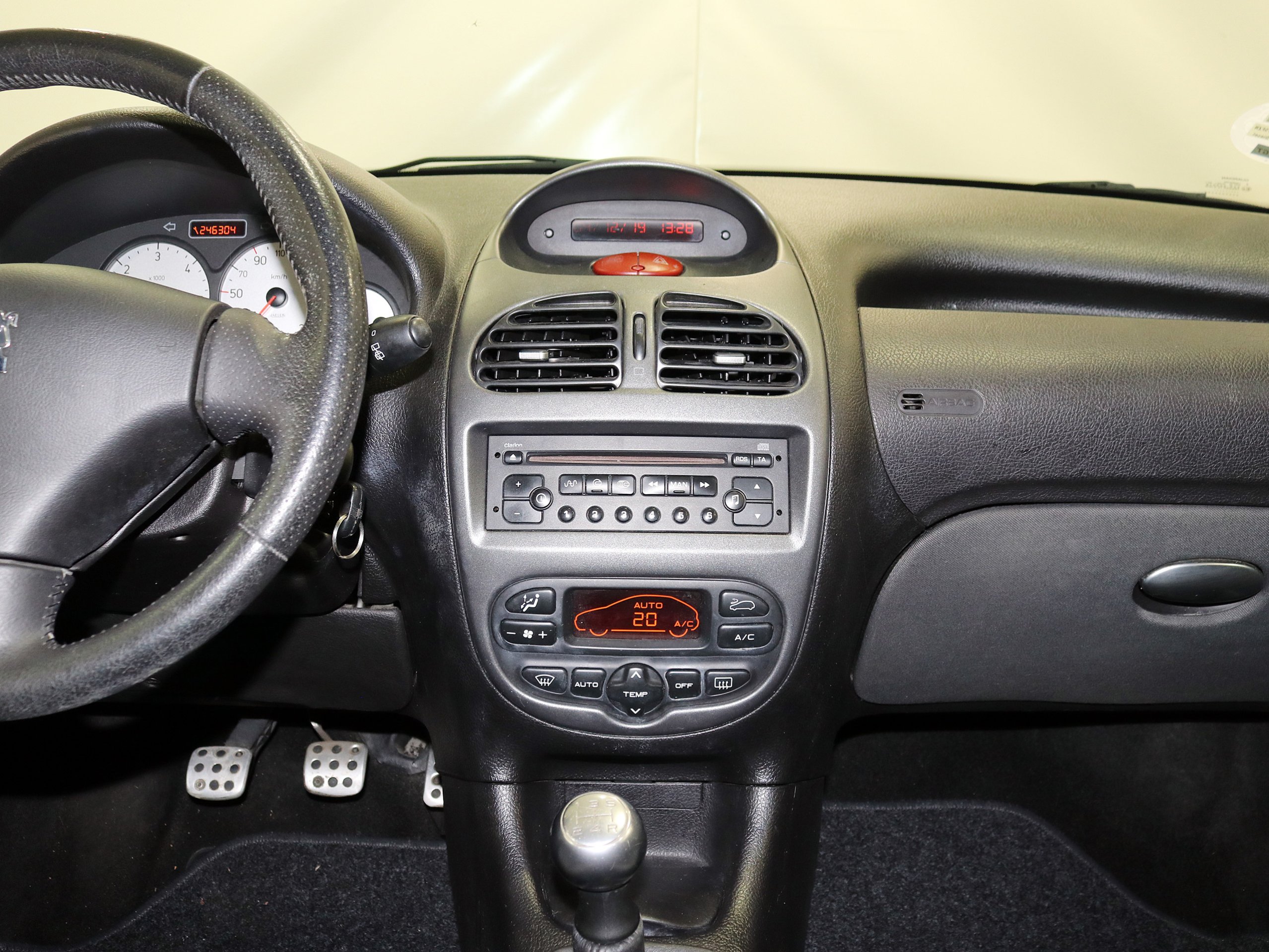 Foto Peugeot 206 16 Foto Peugeot 206 16
