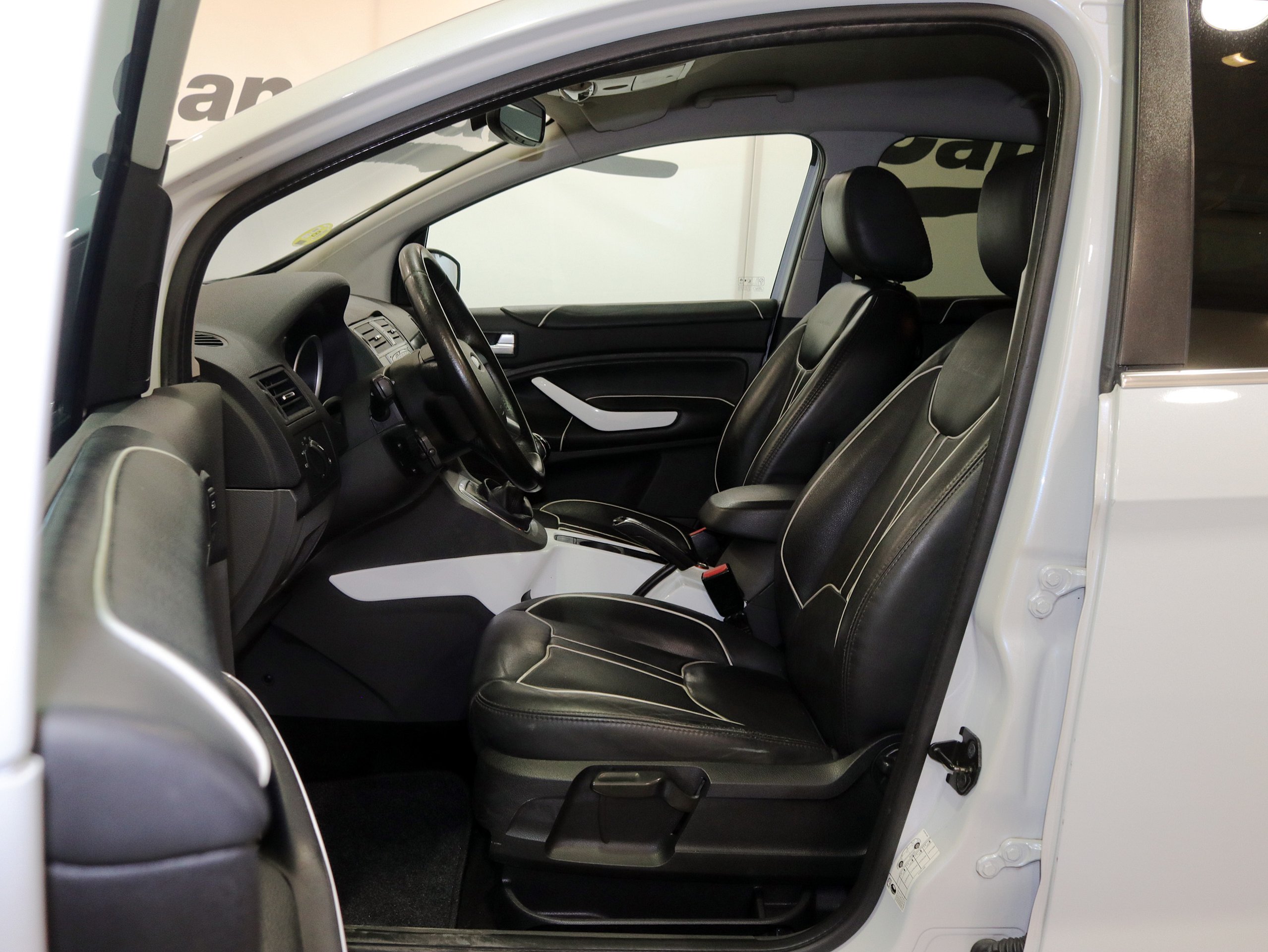 Foto Ford Kuga 14
